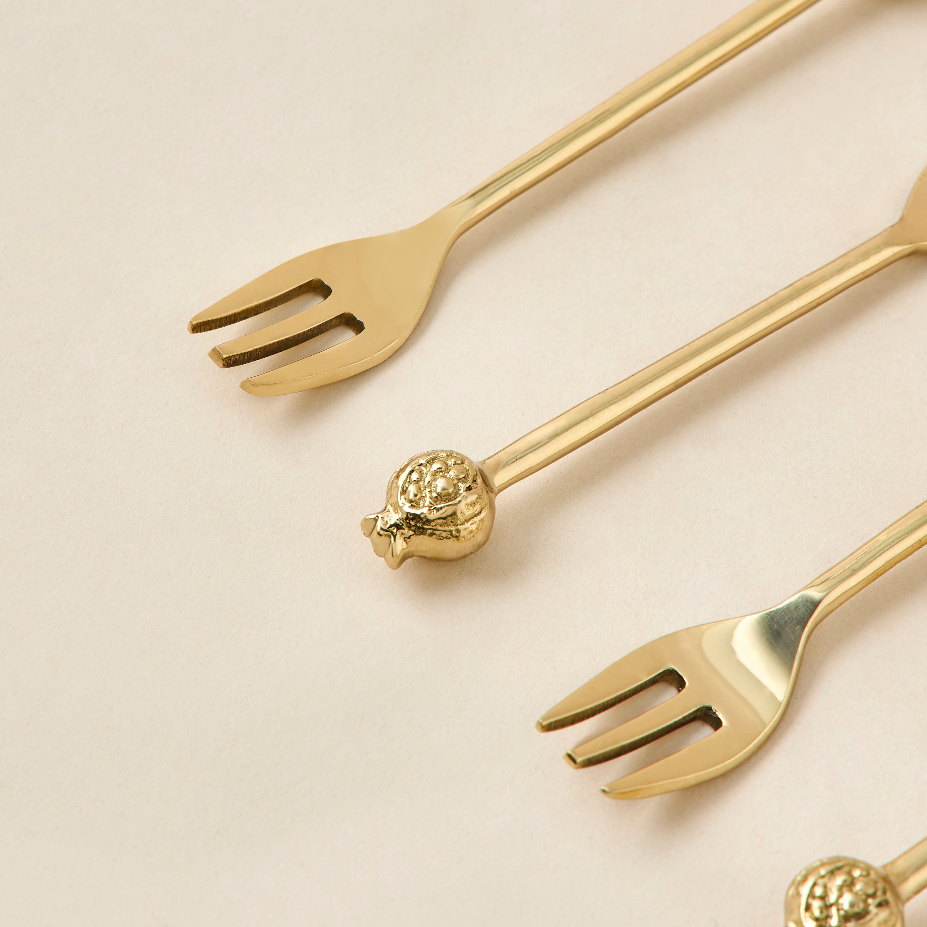 Pomegranate 4-Piece Metallic Fork Set-household-dining-cutlery-cutlerysets-image-3
