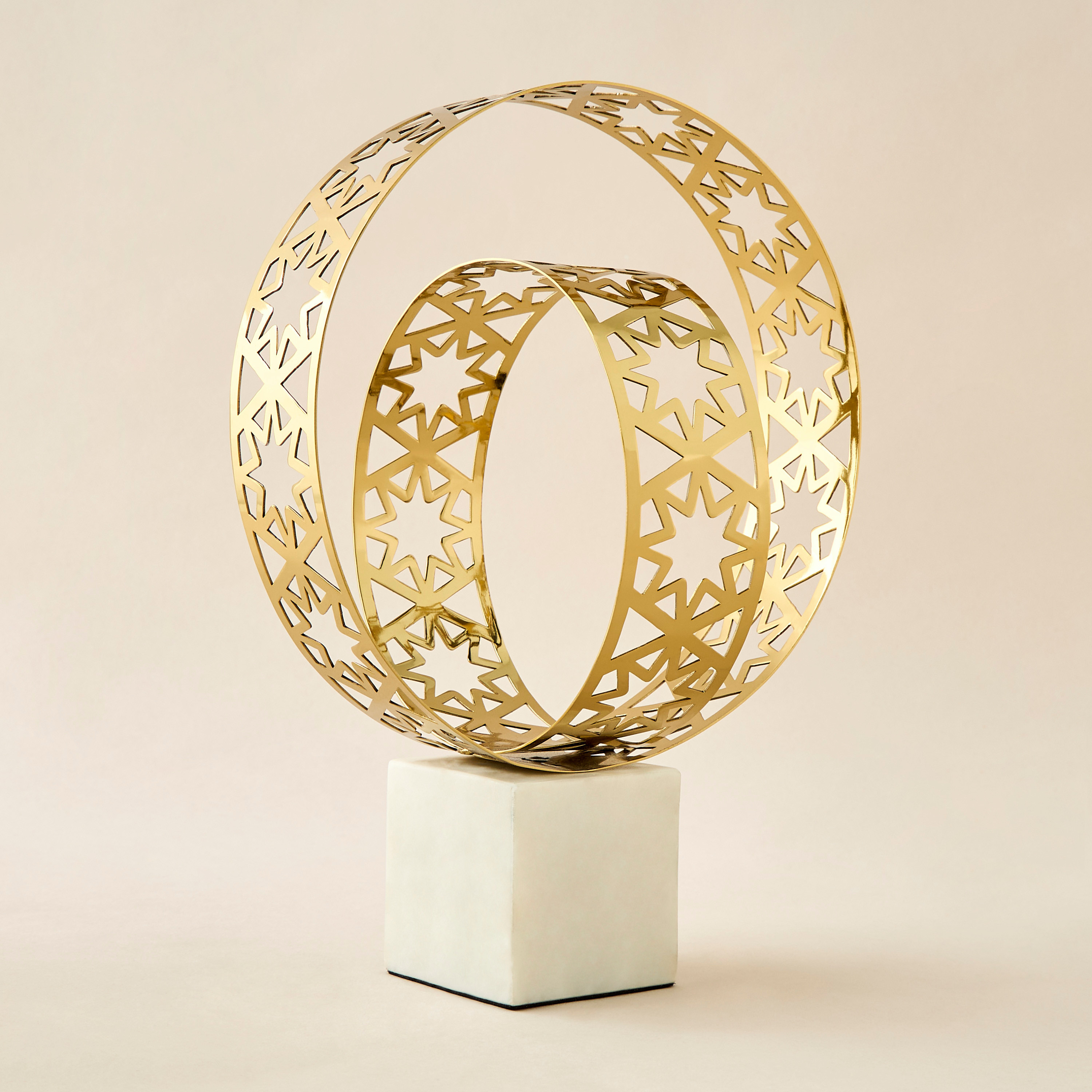 Star Etched Decorative Accent - 20x22x15 cms-household-decor-decorativeobjectsandsculptures-image-1