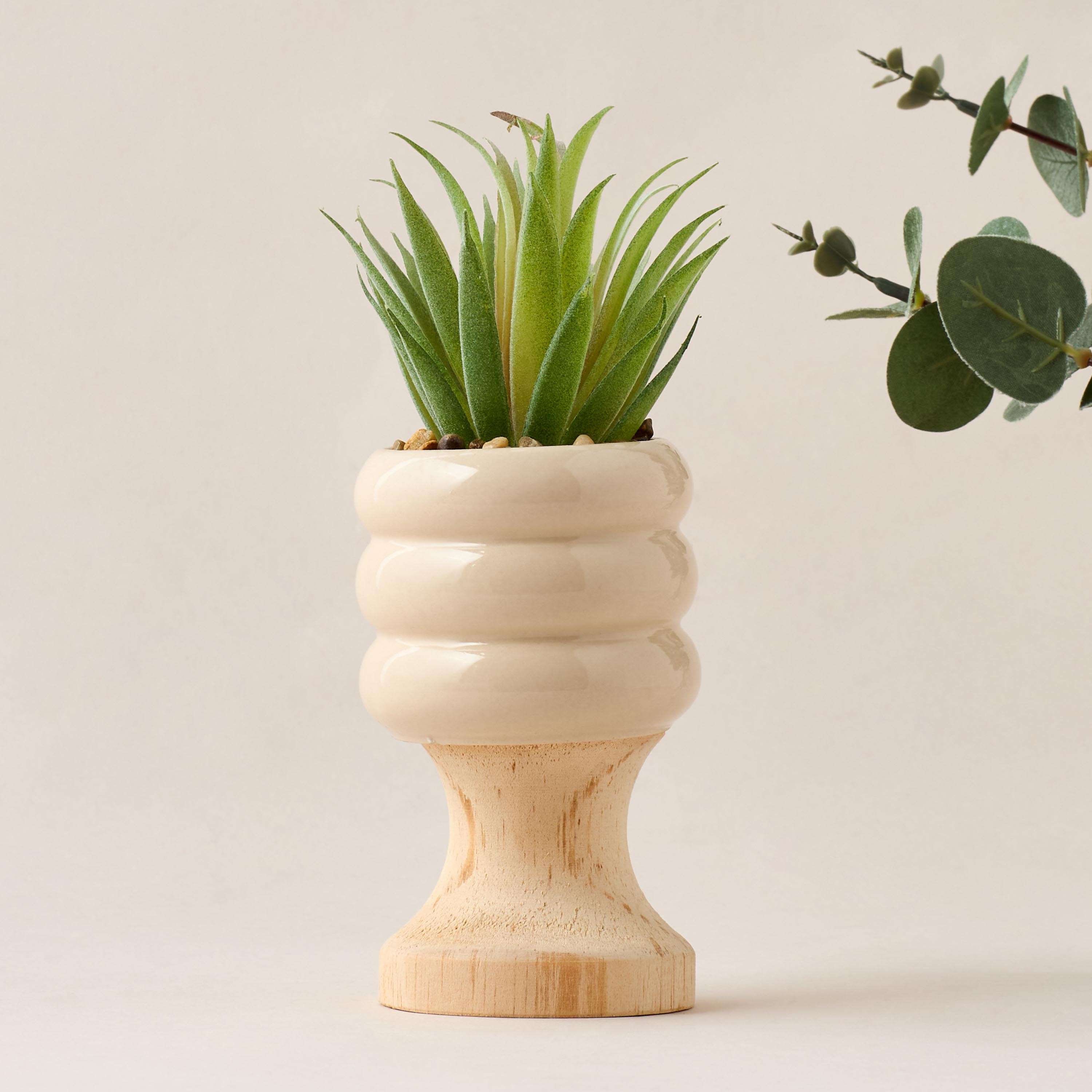 Decorative Ceramic Plant Stand - 8x13 cms-household-gardenandoutdoor-trellisandstands-plantrisers-image-1