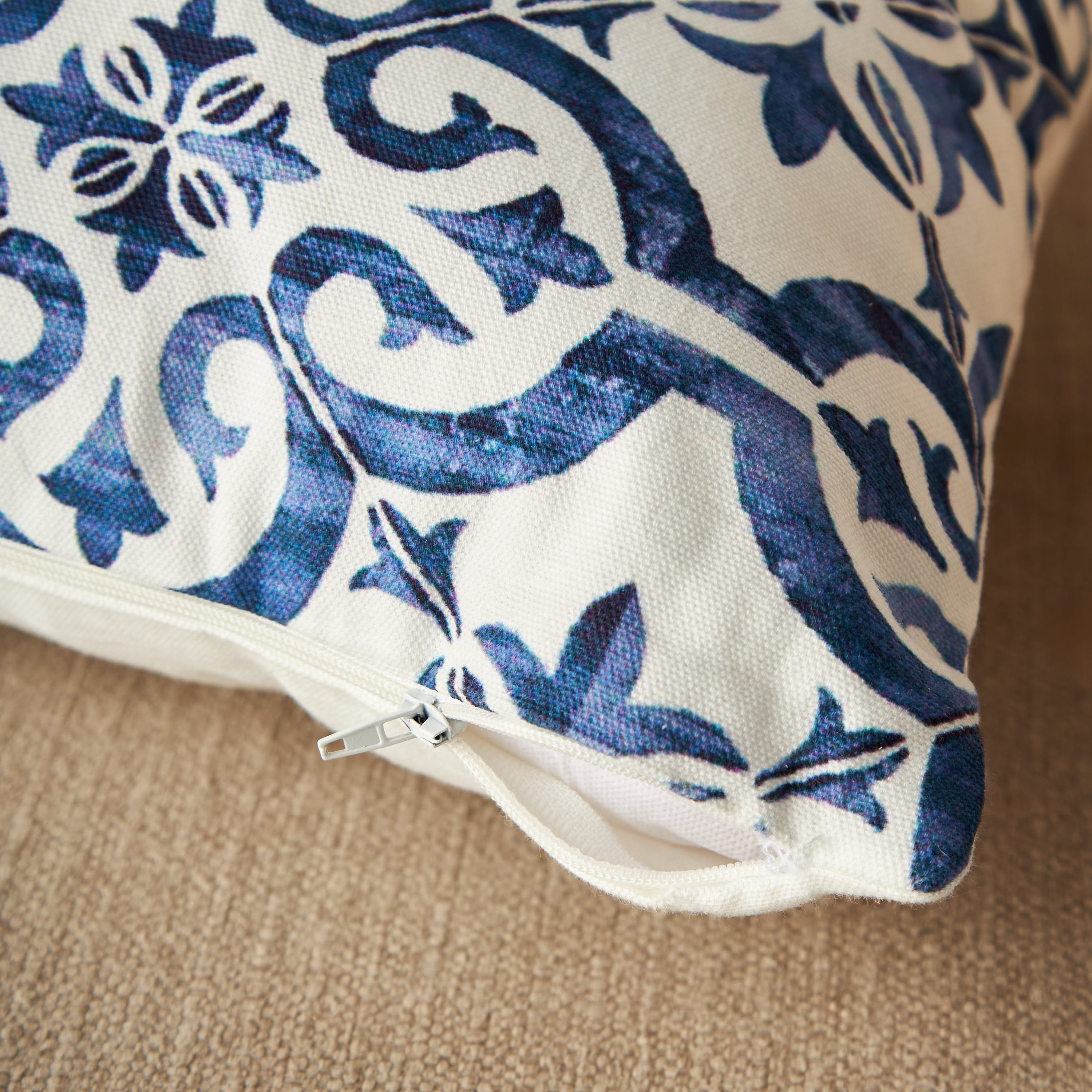 Printed 2-Piece Filled Cushion Set - 45x45 cms-household-cushionsandthrows-filledcushions-decorativecushions-image-4