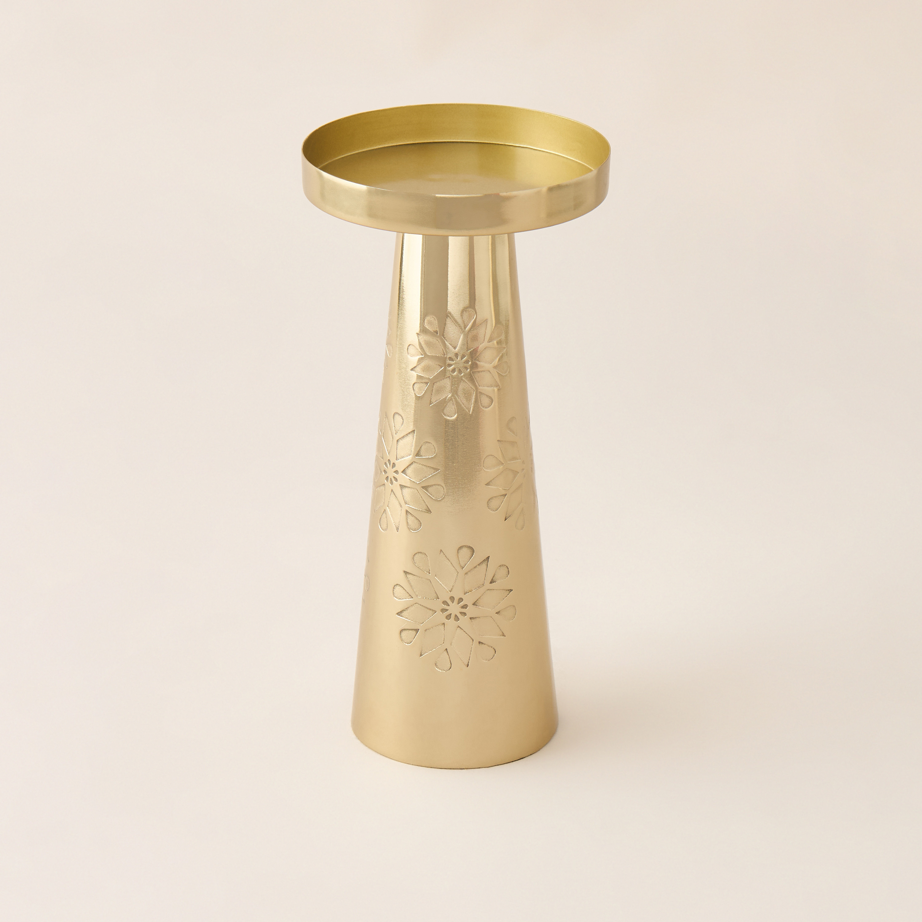 Star Textured Pillar Candleholder - 20 cms-household-decor-candleholdersandlanterns-image-1