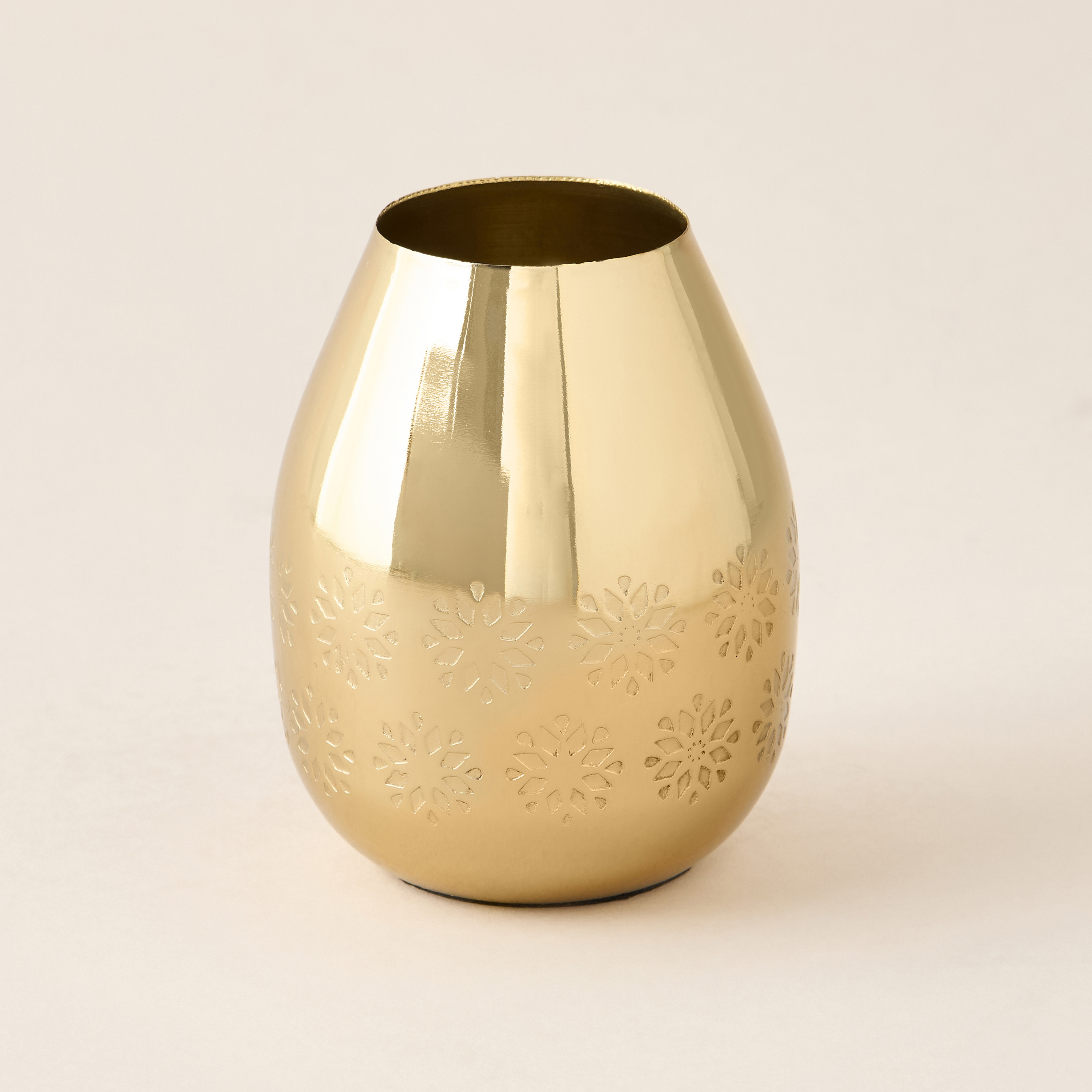 فازة معدنية بملمس نجمة بارز - 8x10 سم-household-decor-vasesandbowls-image-5