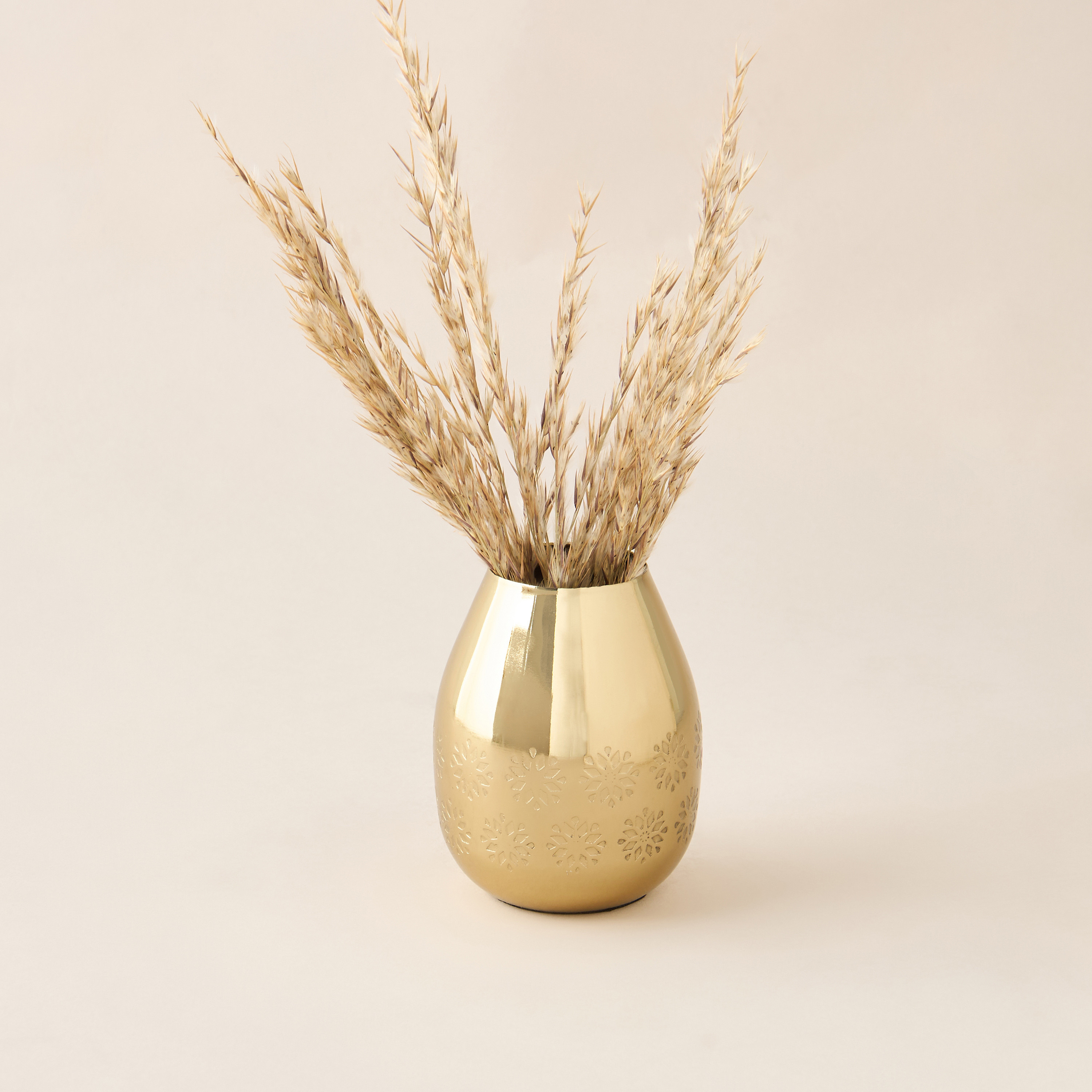 فازة معدنية بملمس نجمة بارز - 8x10 سم-household-decor-vasesandbowls-image-4