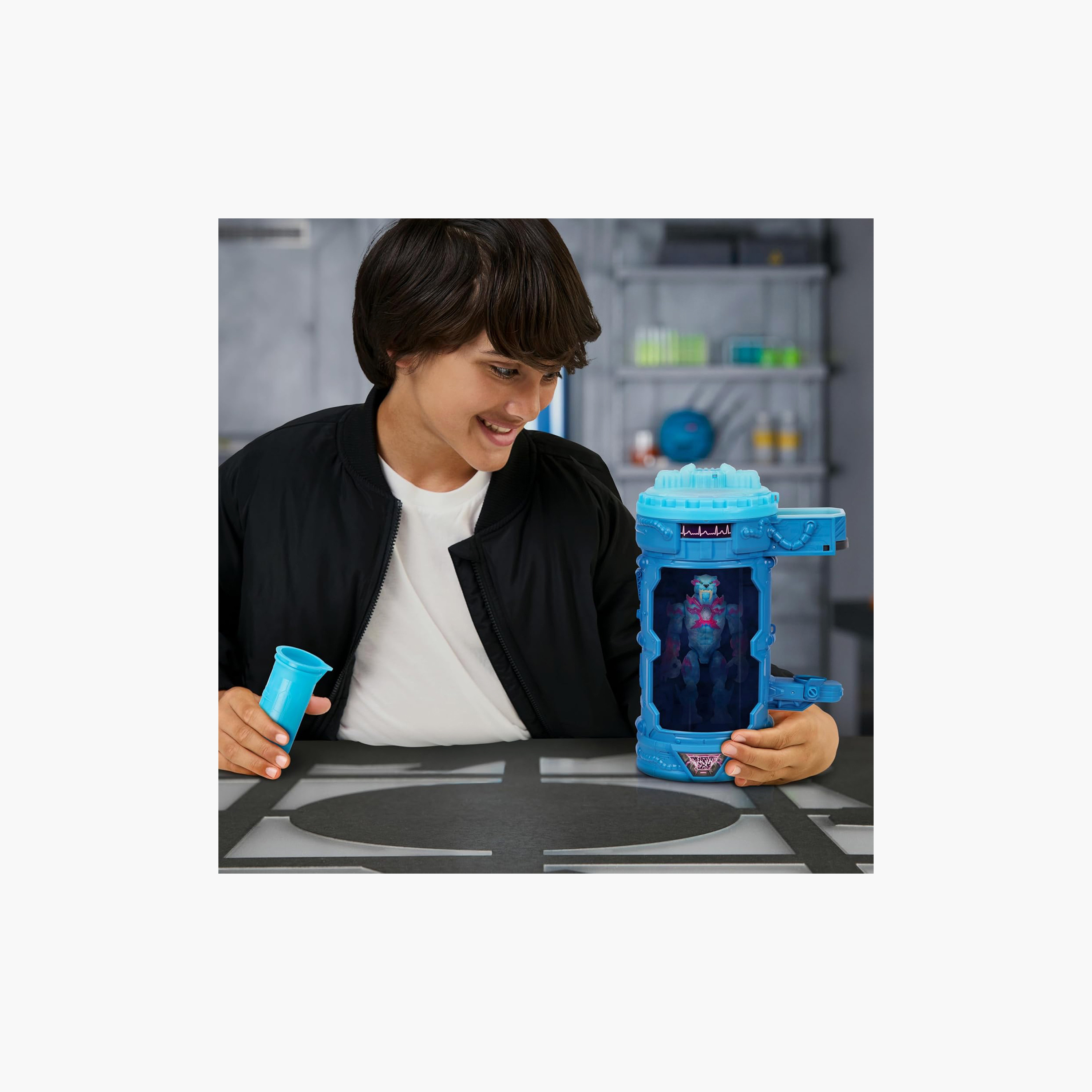 MrBeast Lab Mutation Chamber Collectible - Lightning Panther-toys-playfigures-actionfigures-image-4