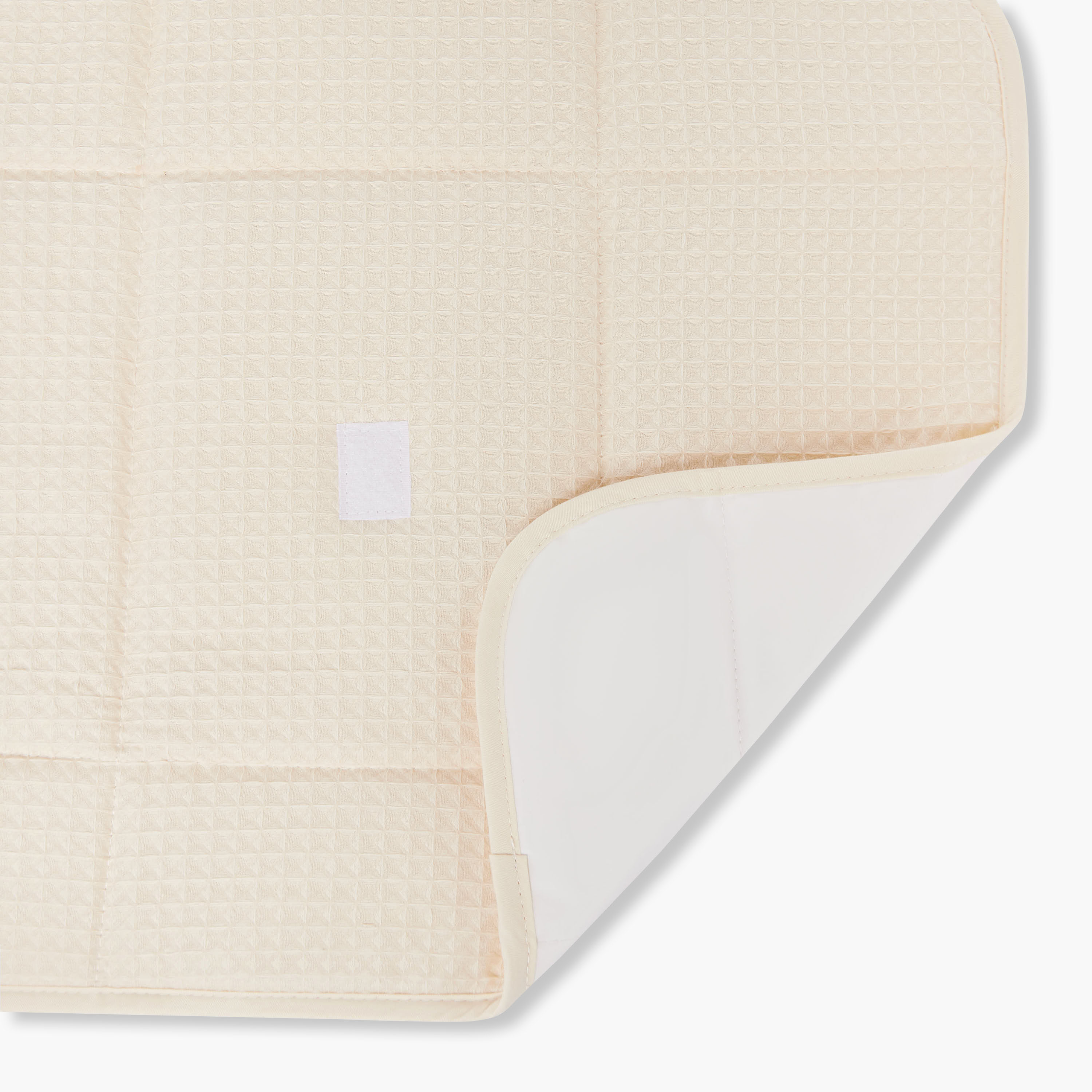 حصيرة غيار أطفال بنسيج الوافل من جيجلز-baby-diapering-changingmats-image-5