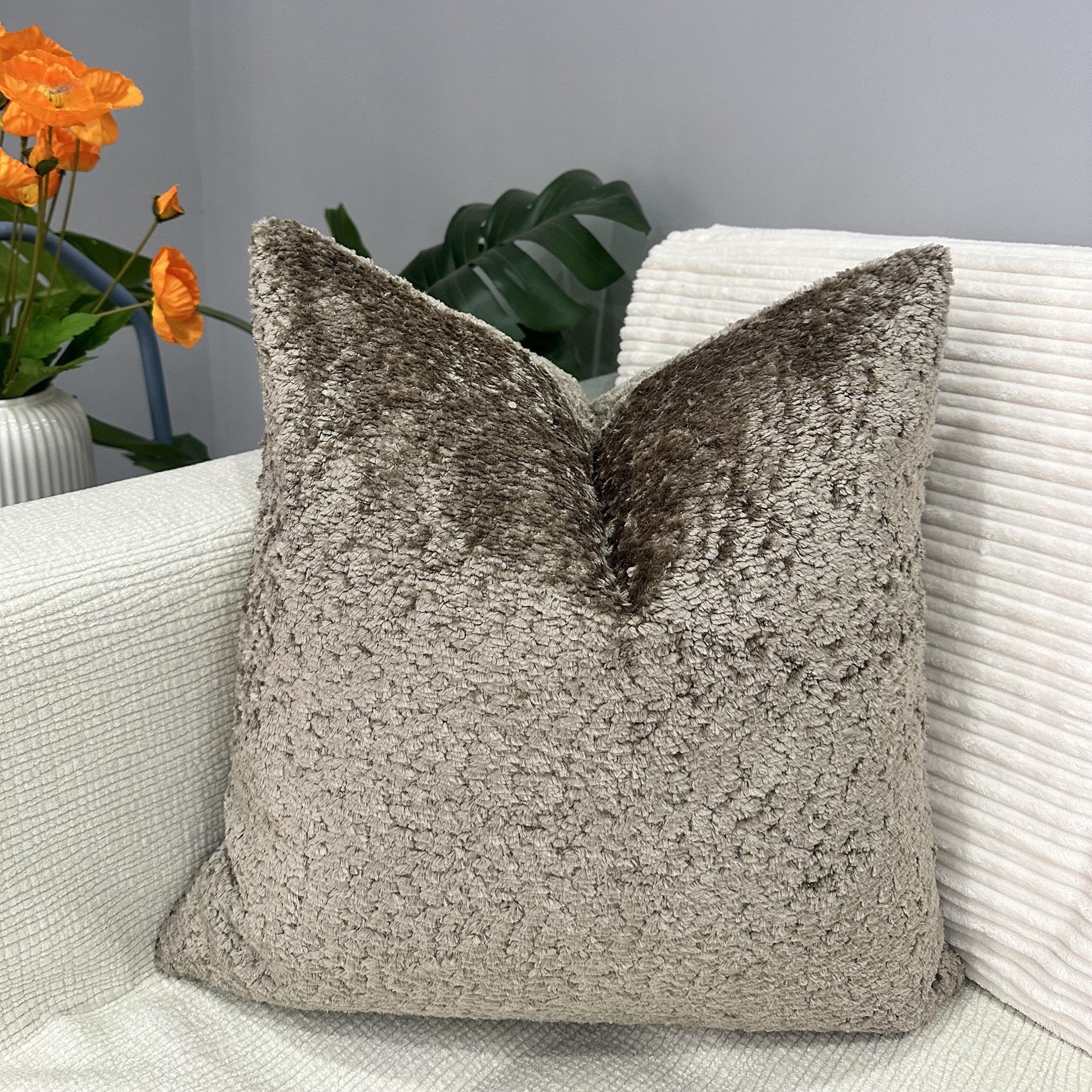 يونيك هوم وسادة ديكور مخملية منسوجة-household-cushionsandthrows-filledcushions-decorativecushions-image-1