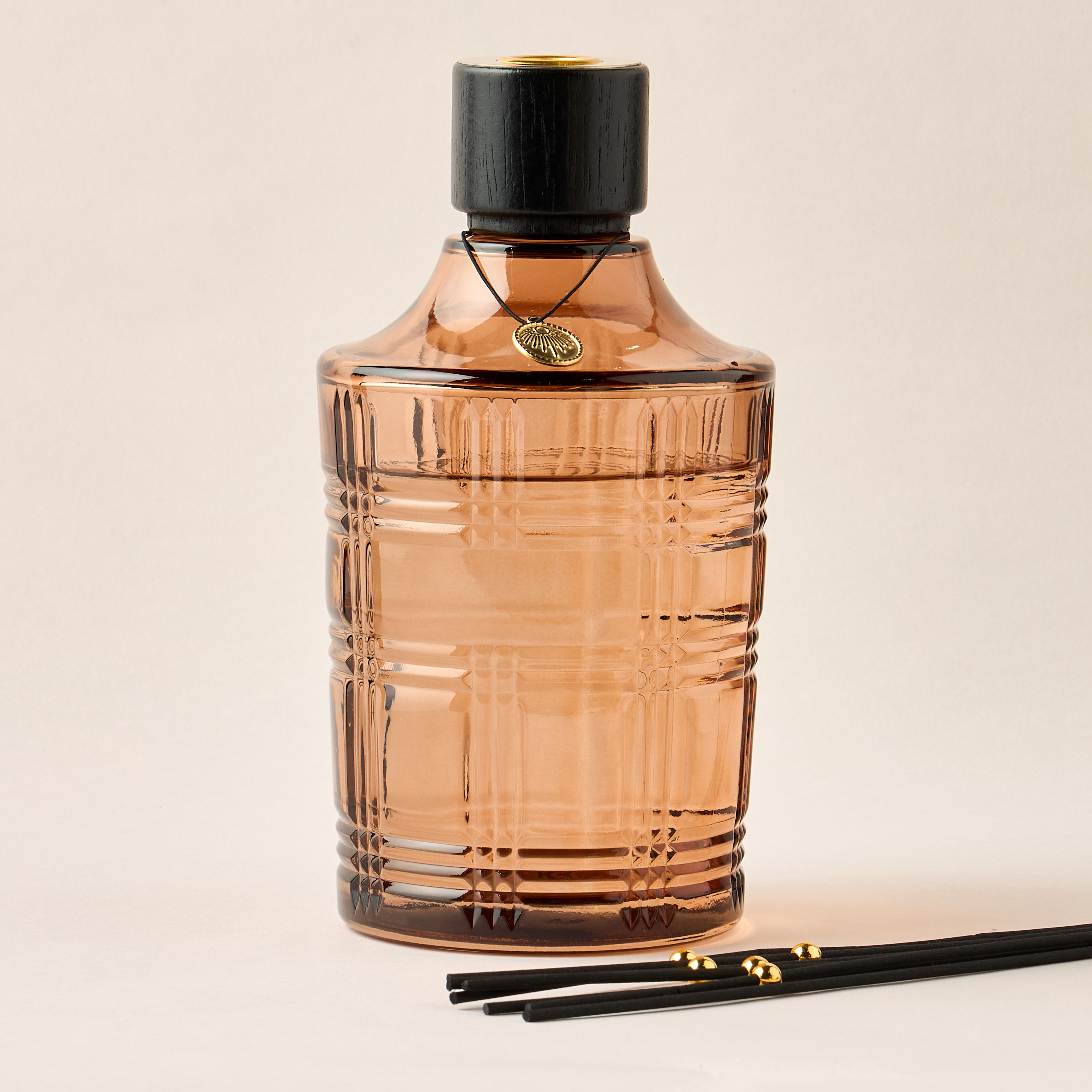 Scent.d London Golden Oasis Scented Reed Diffuser Set - 1.1 L-household-homefragrance-reeddiffusers-image-2
