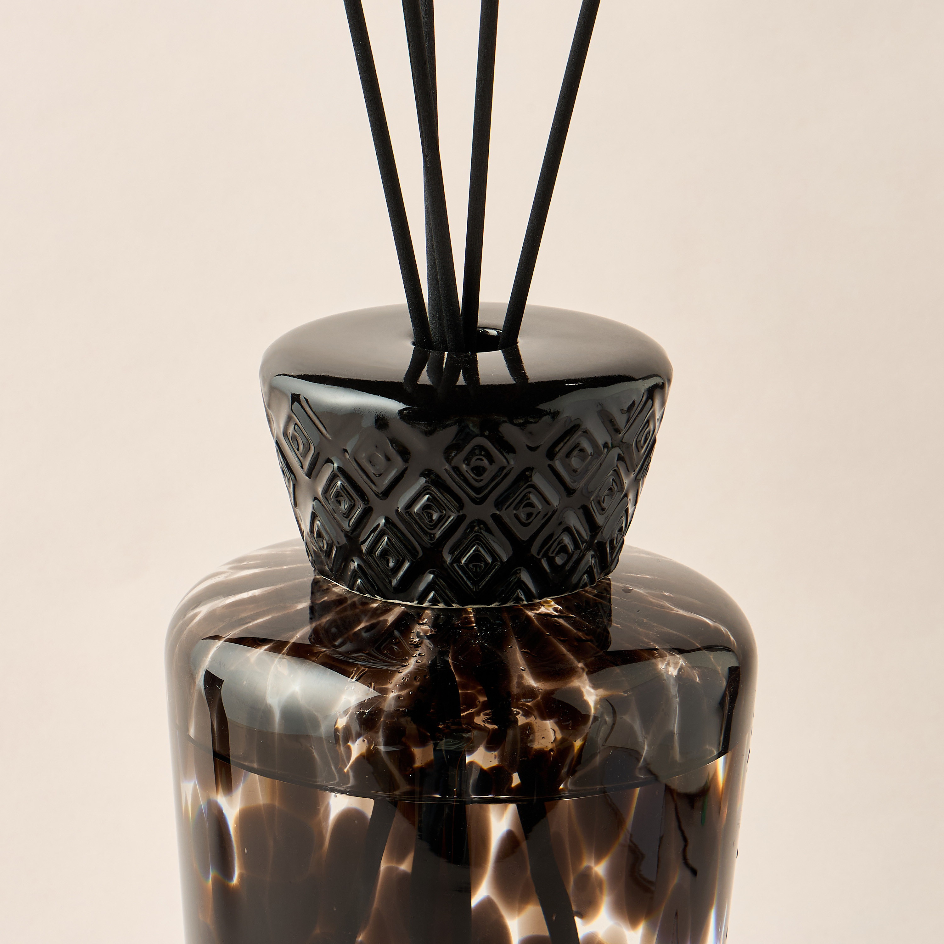 Scent.d London Jasmine of the Dunes Scented Reed Diffuser - 2 L-household-homefragrance-reeddiffusers-image-3
