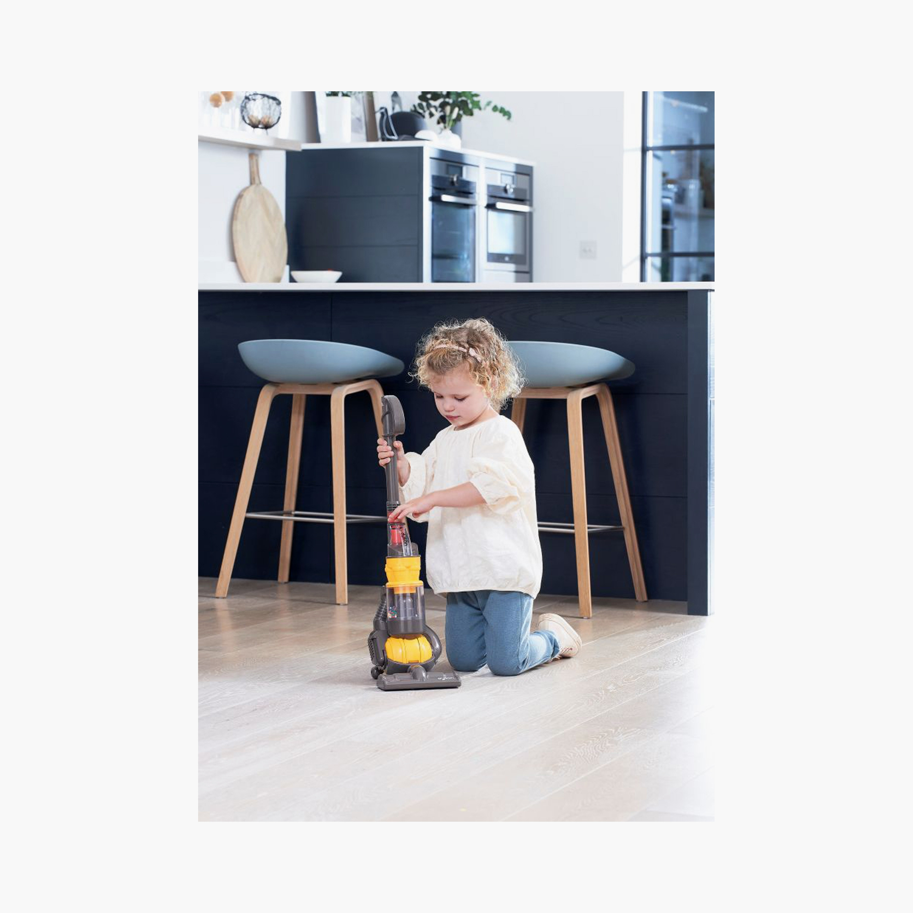 Casdon Dyson Ball Vacuum Cleaner Realistic Play Toy-toys-roleplay-householdsets-image-7