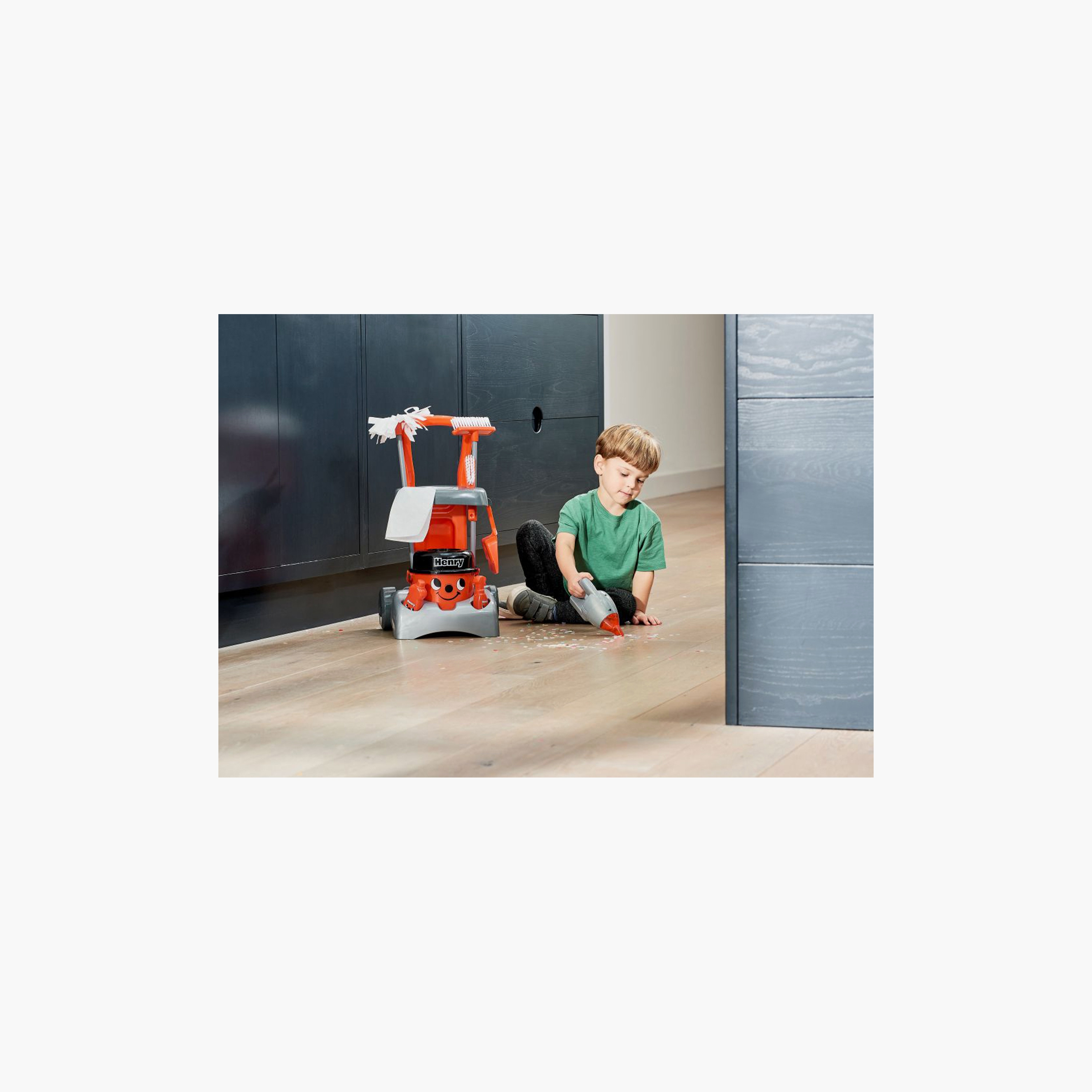 Casdon Henry Deluxe Cleaning Trolley Realistic Play Set-toys-babyandtoddlertoys-learningtoys-image-6