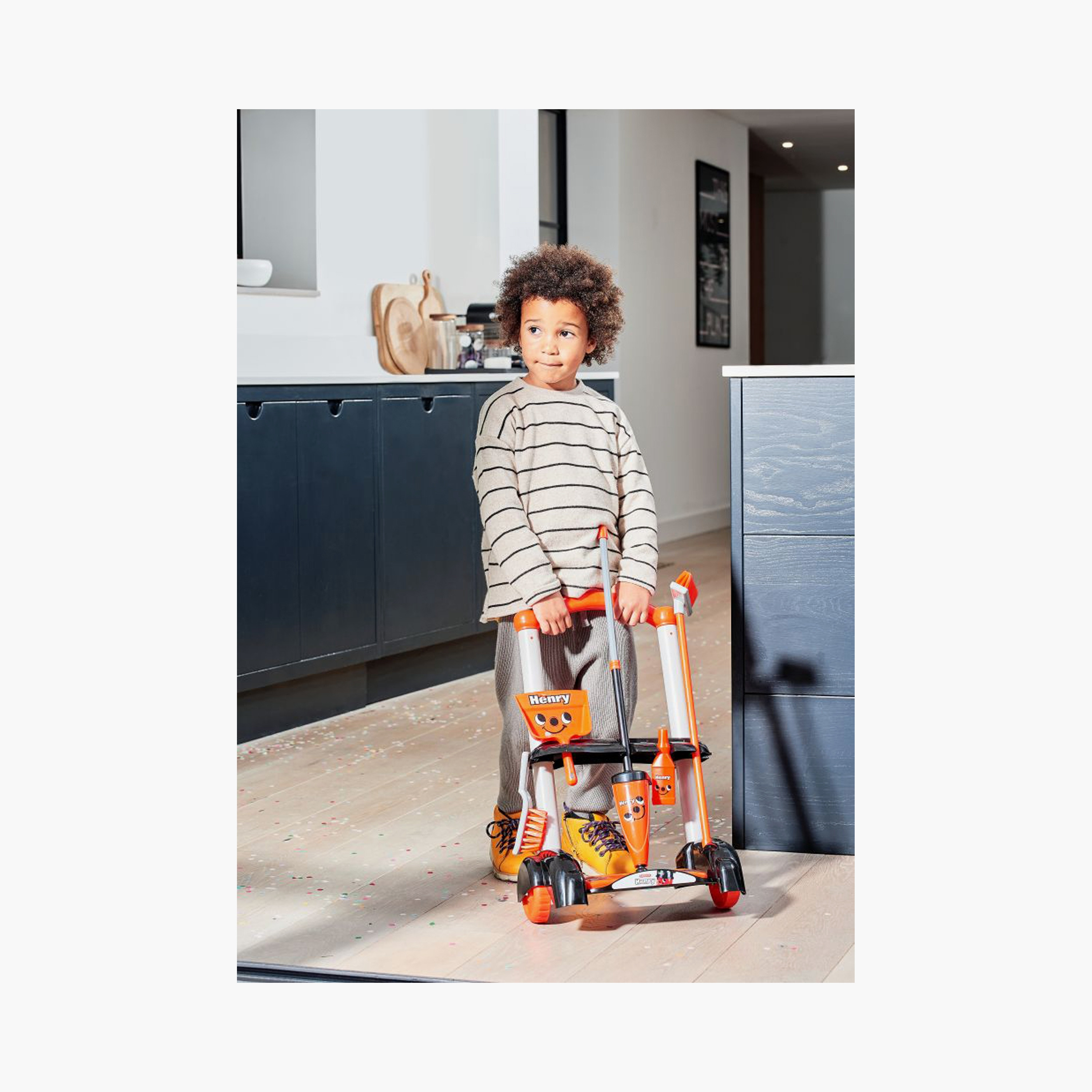 Casdon Henry Cleaning Trolley Realistic Play Toy Set-toys-roleplay-supermarketandshoppingsets-image-6