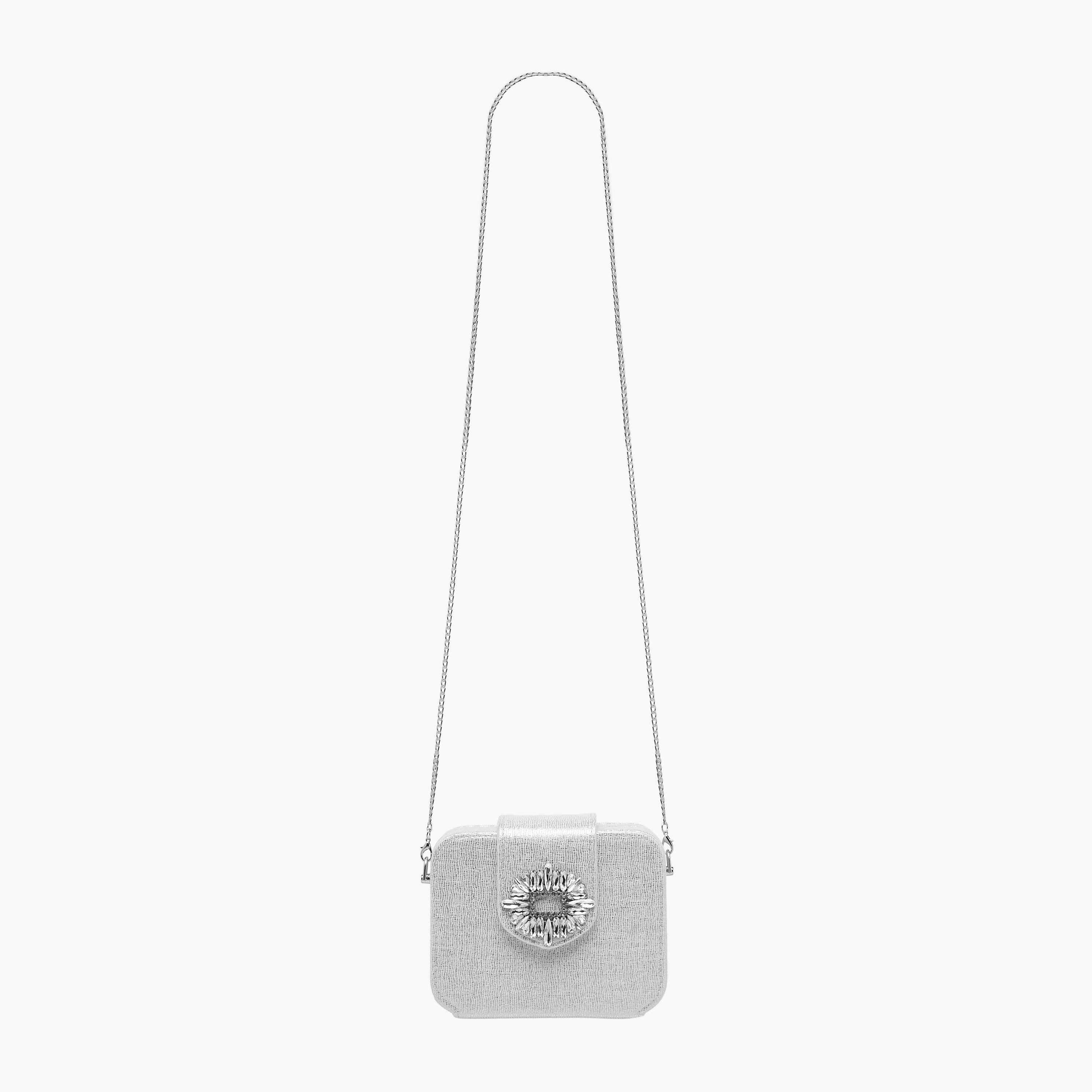 شنطة كلاتش مزينة بسلسلة معدنية من سيليست-women-bagsandwallets-handbags-image-4