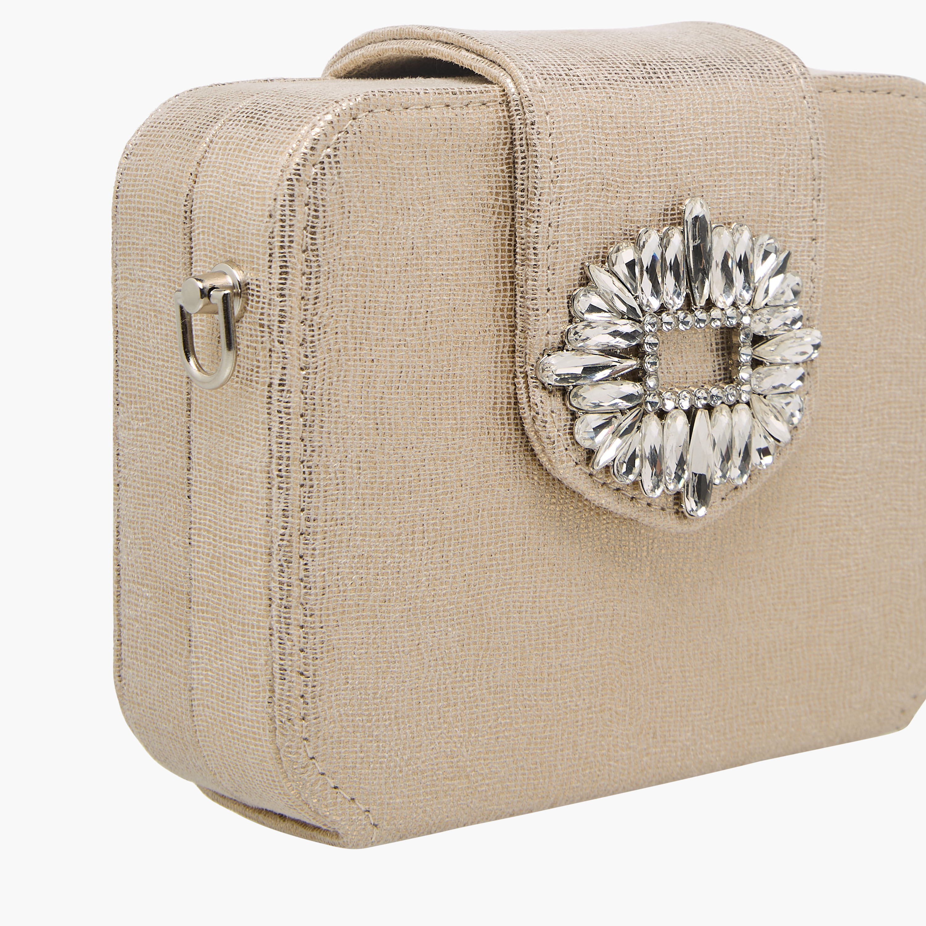 شنطة كلاتش مزينة بسلسلة معدنية من سيليست-women-bagsandwallets-handbags-image-6