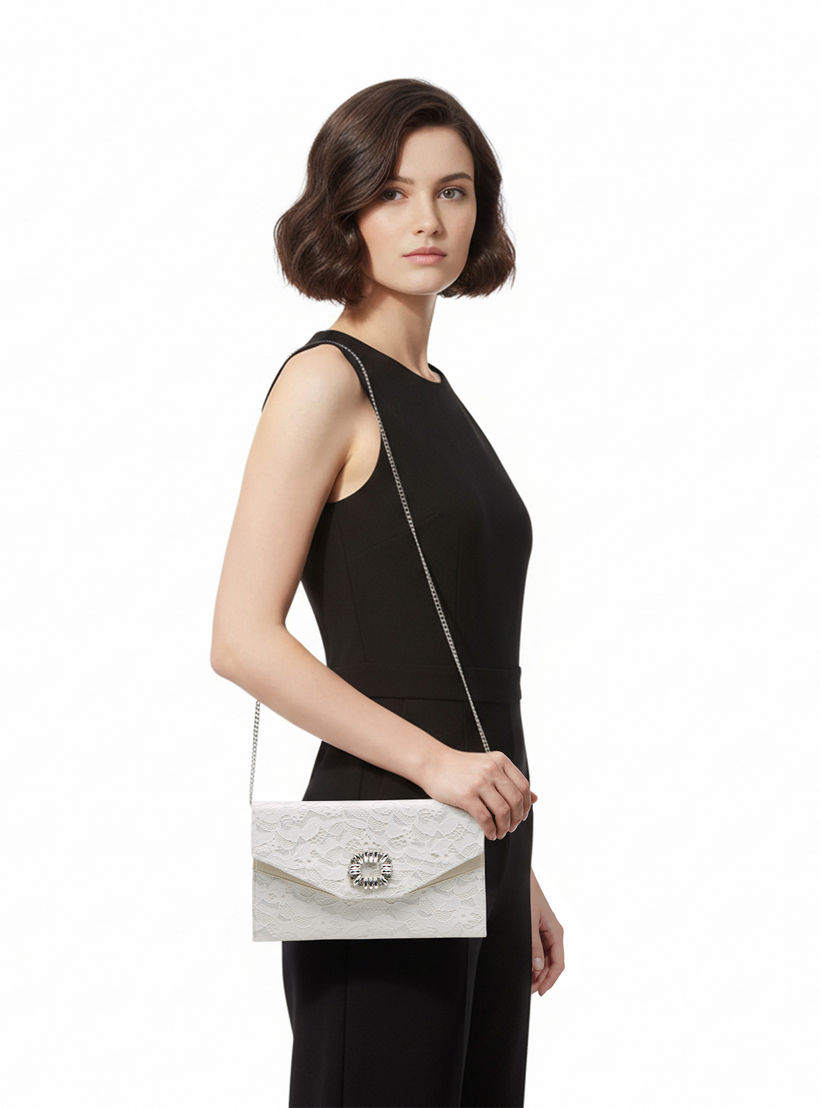 شنطة كلاتش مزينة بسلسلة معدنية من سيليست-women-bagsandwallets-handbags-image-2