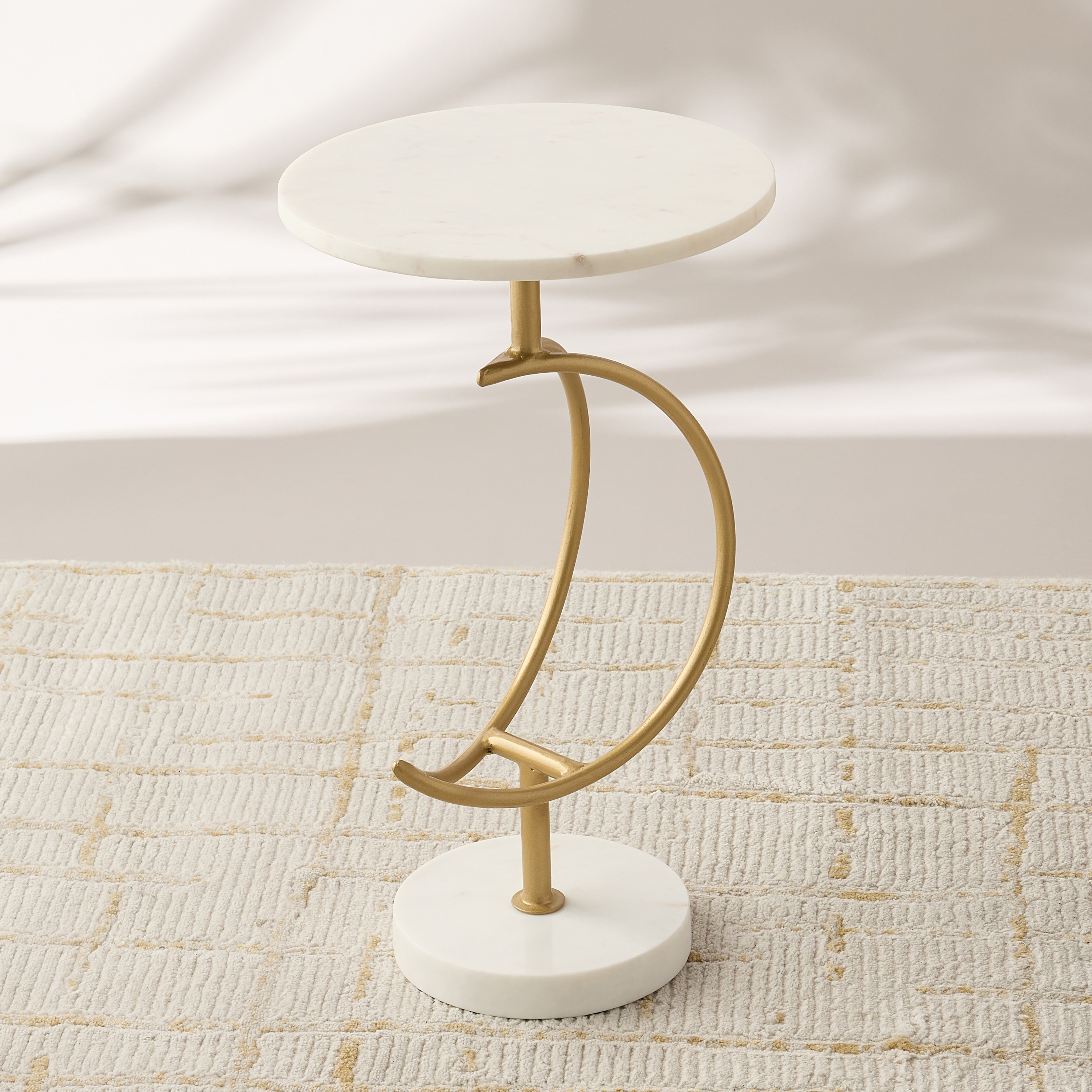 طاولة زينة بتصميم قمري وسطح رخام - 31x55 سم-furniture-livingroom-sideandendtables-image-1