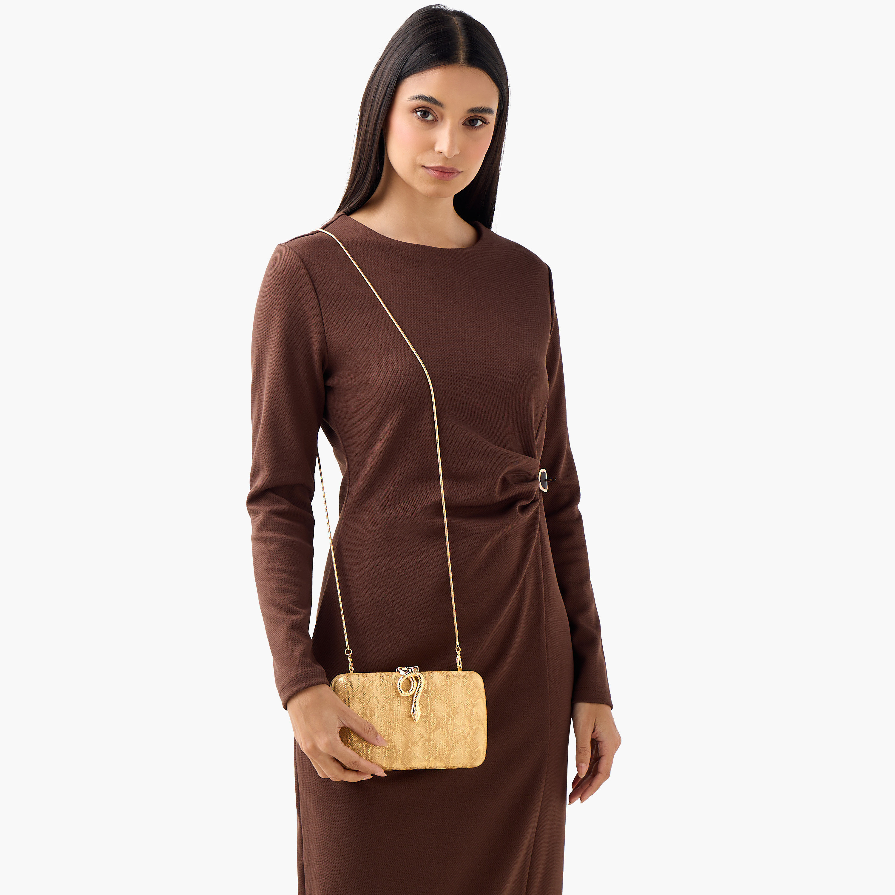شنطة كلاتش بارزة الملمس بحزام سلسلة قابل للفصل من ساشا-women-bagsandwallets-handbags-image-8