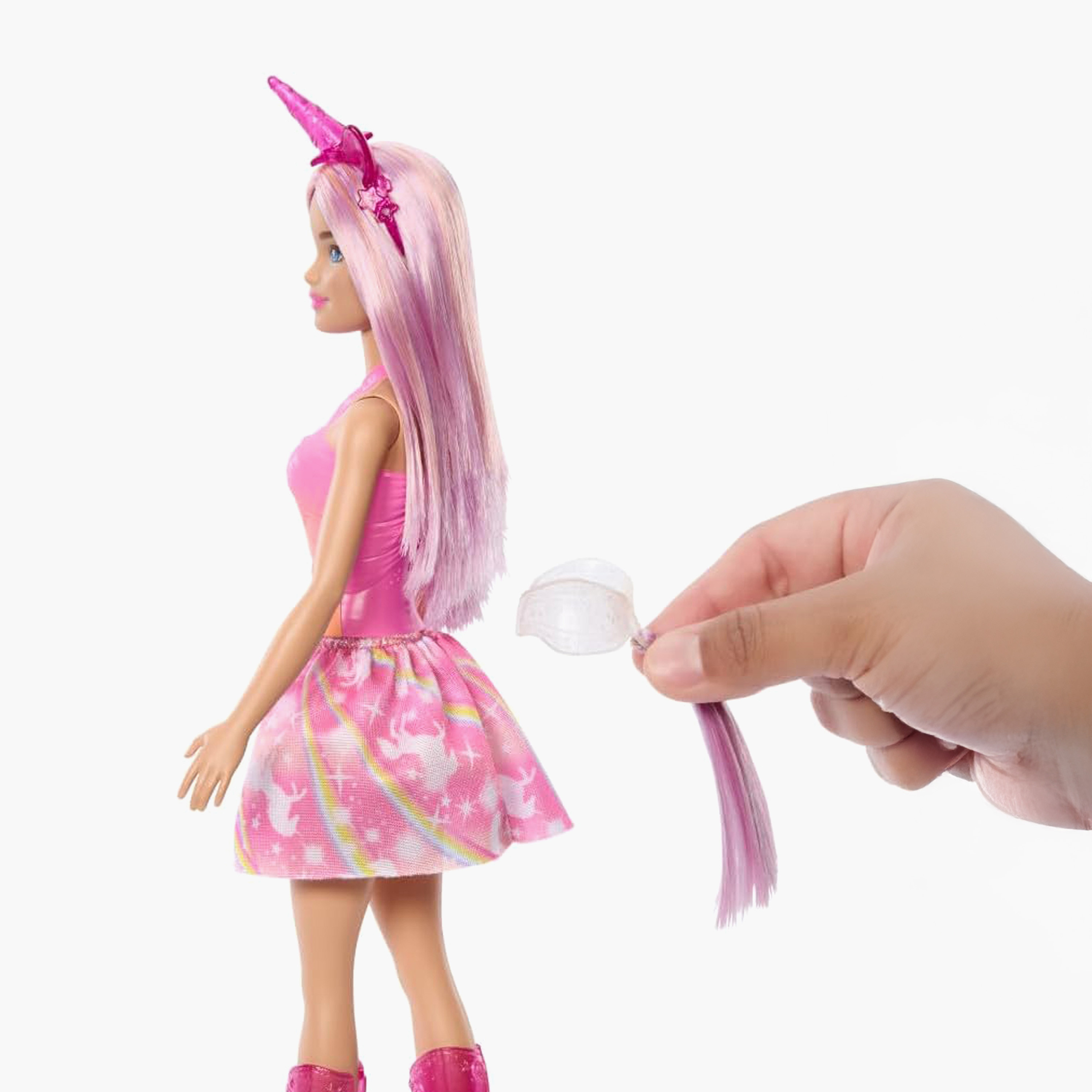 دمية يونيكورن بشعر خيالي وردي وزي ملون وإكسسوارات بطابع يونيكورن من باربي-toys-dollsandplaysets-dolls-image-3