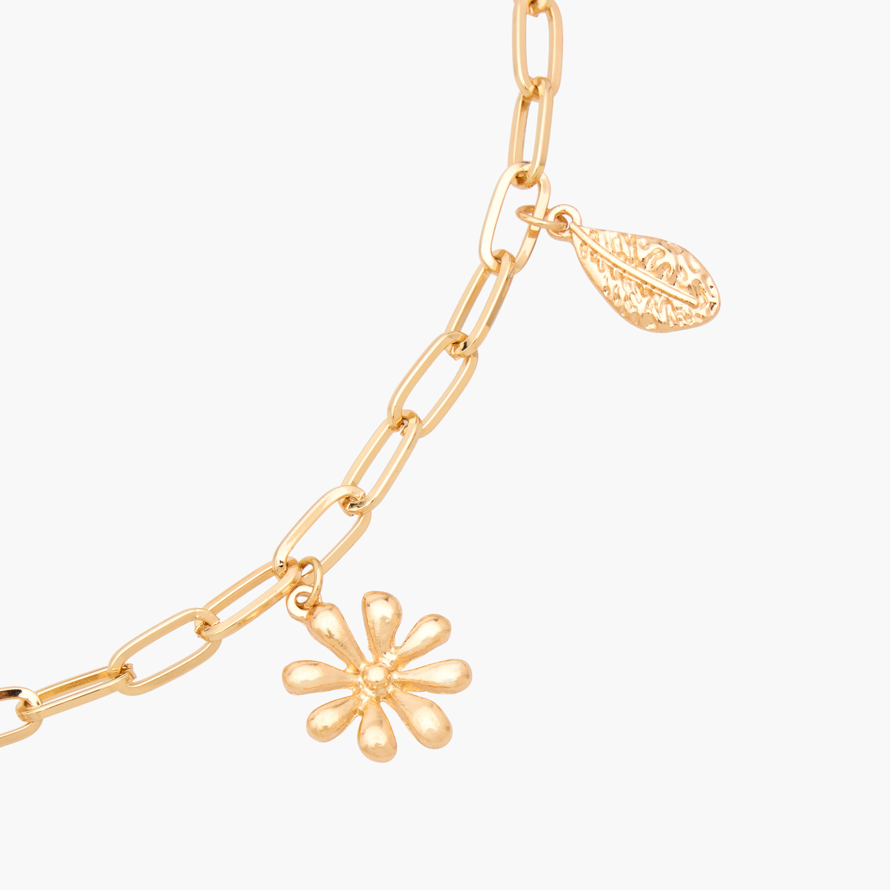 عقد ذهبي اللون بدلايات مزينة-women-watchesandjewellery-jewellery-necklacesandpendants-image-4