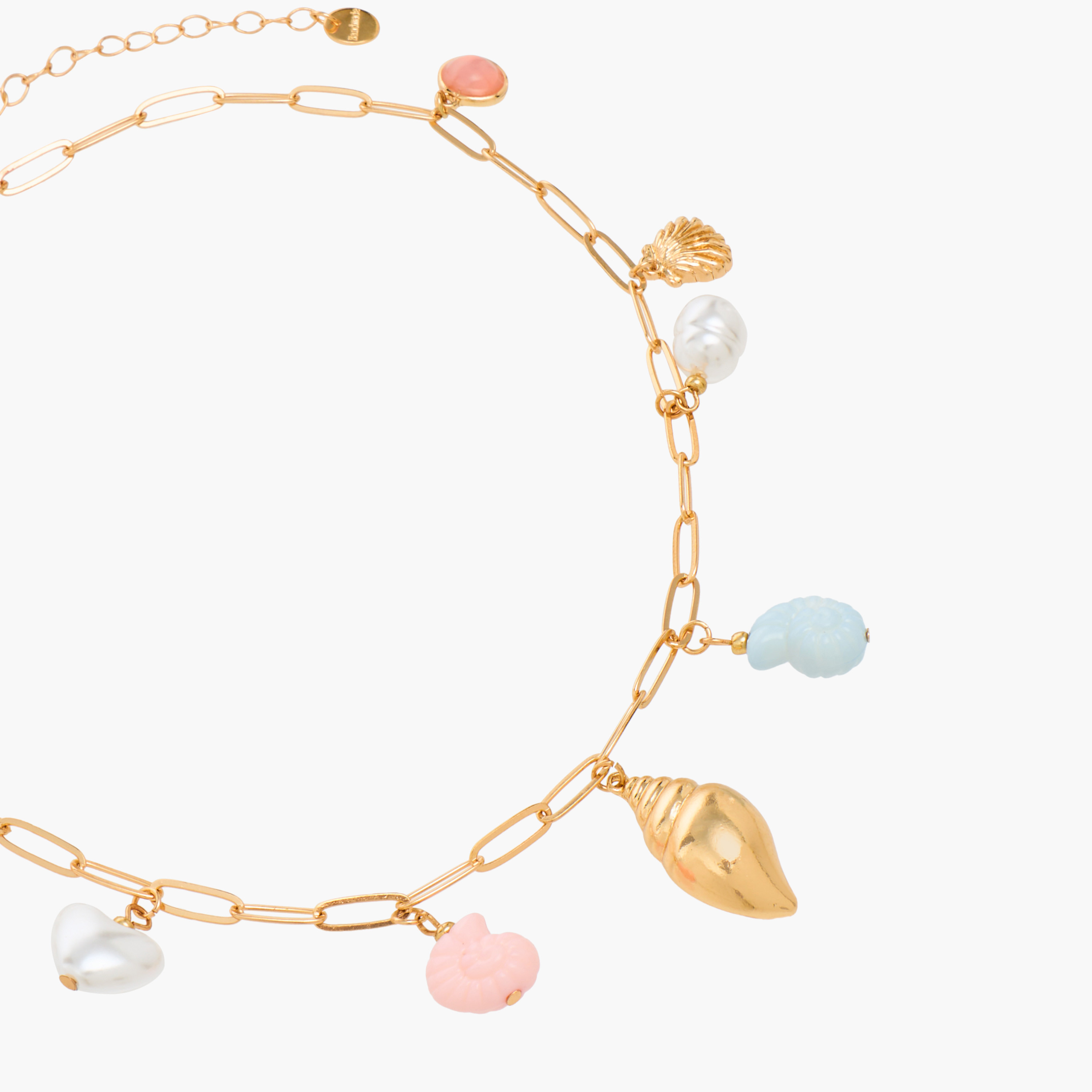 عقد بلون ذهبي ودلايات-women-watchesandjewellery-jewellery-necklacesandpendants-image-2
