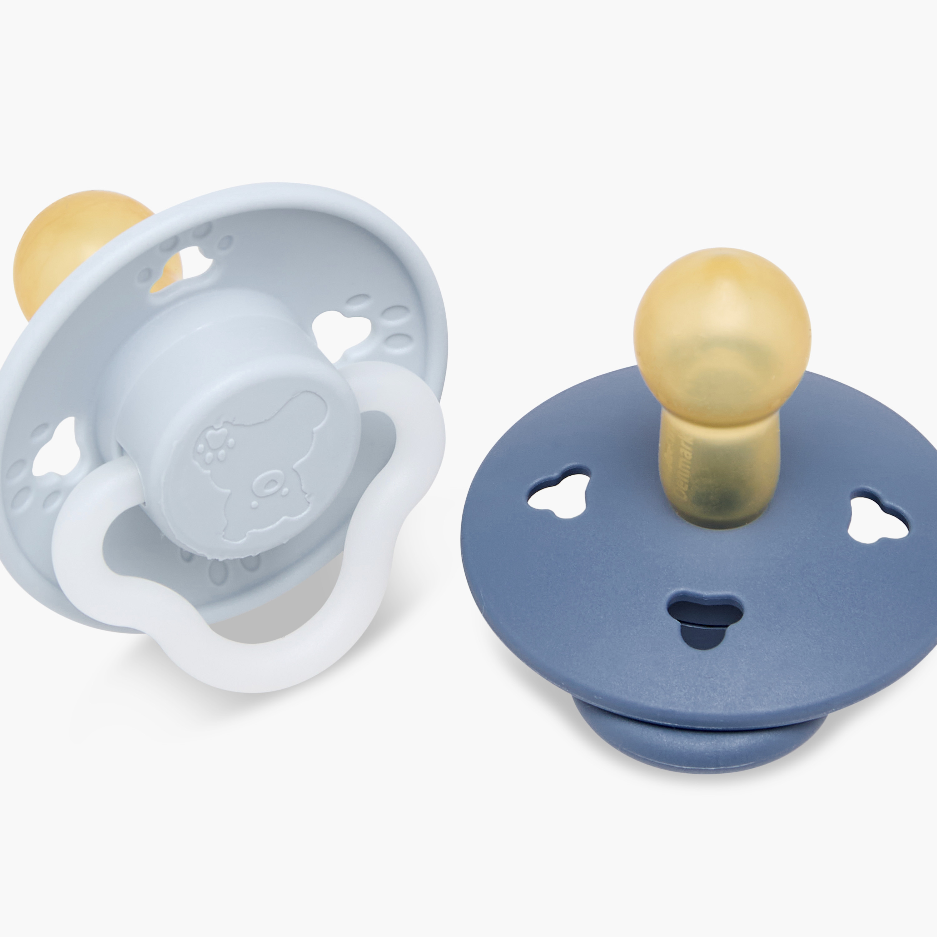 Pack of 2 Giggles Baby Pacifier with Bear Design, 0-6 Months-baby-feeding-pacifiers-image-6