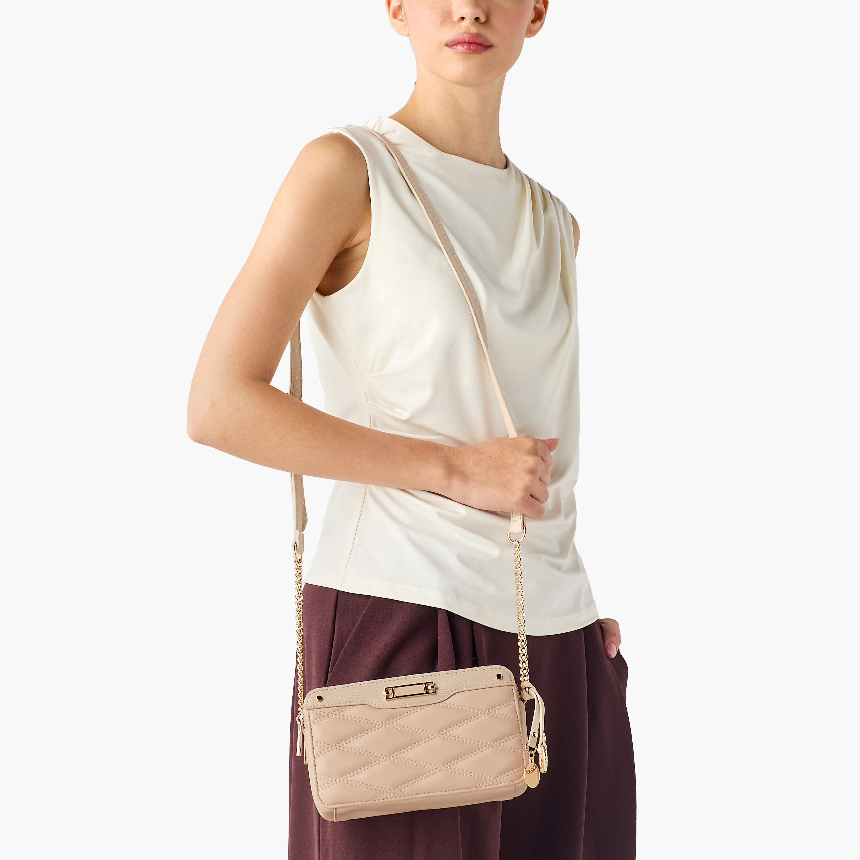 شنطة كروس بودي مبطنة بحزام قابل للتعديل تيا من ساشا-women-bagsandwallets-handbags-image-2