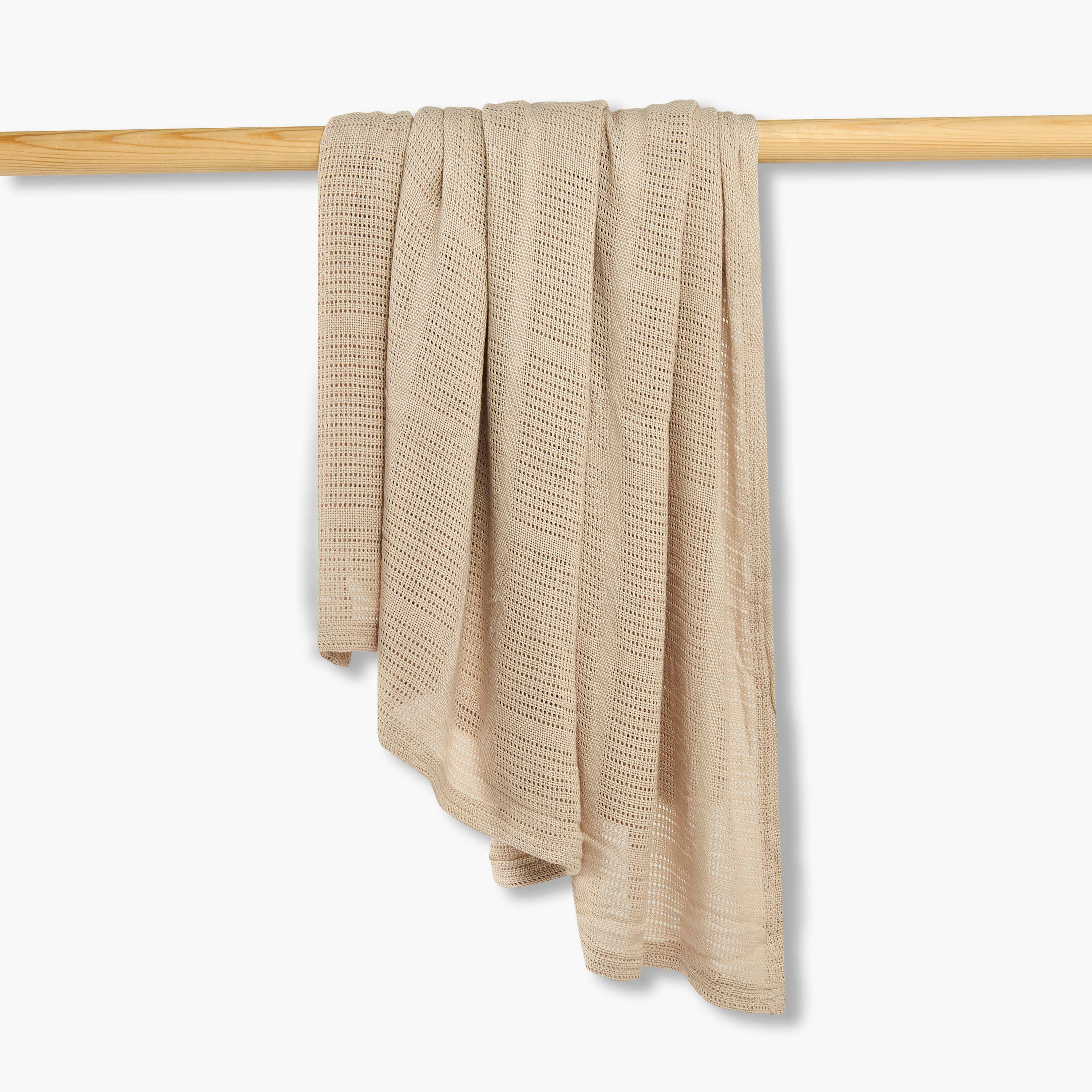 بطانية حديثي الولادة بنمط وافل بارز الملمس من جونيورز - 120×150 سم-baby-nursery-blanketsandswaddles-receivingblankets-image-1