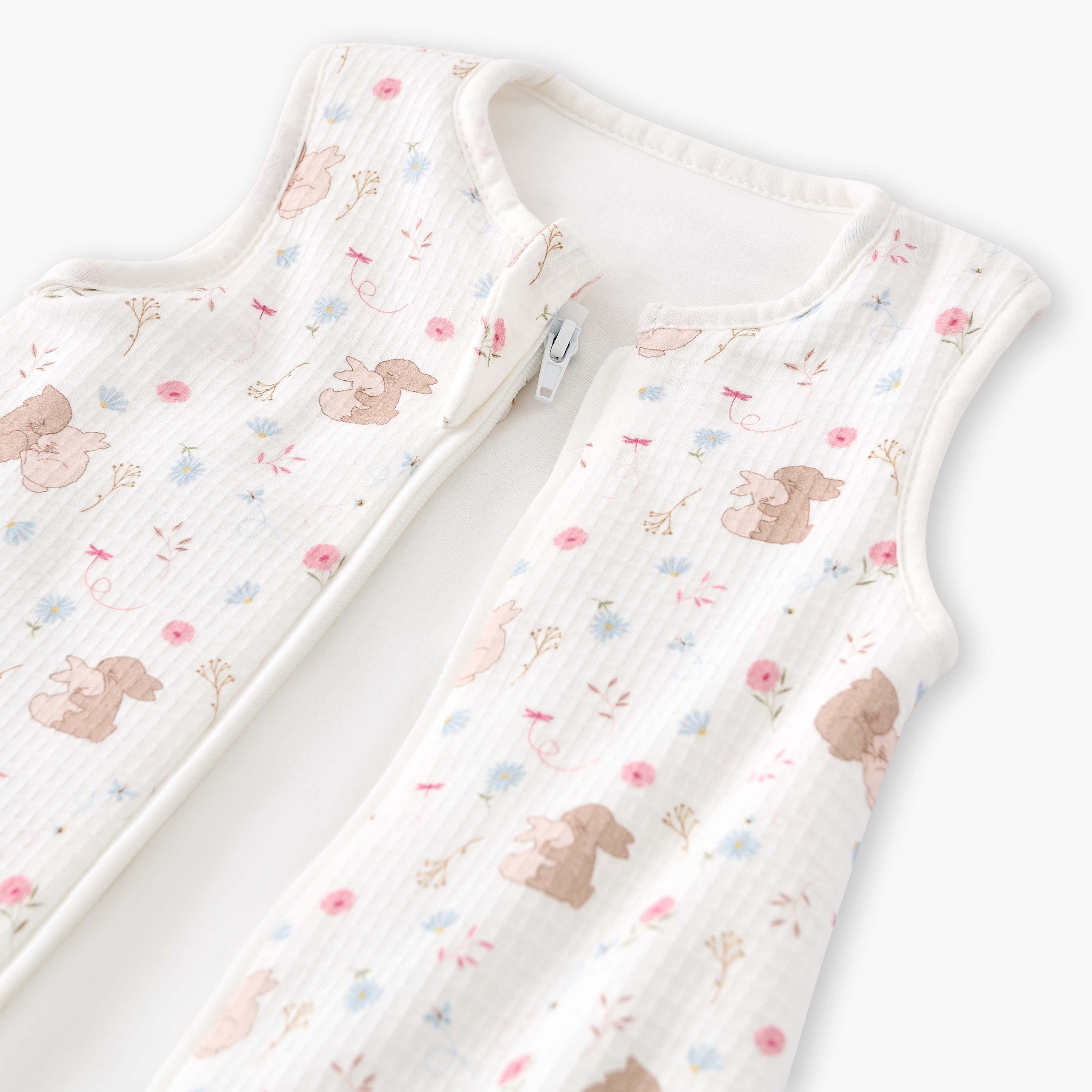 شنطة نوم أطفال بطبعات عالم الحيوانات العجيب من جونيورز - 6-18 شهر-baby-nursery-blanketsandswaddles-swaddlesandsleepingbags-image-4