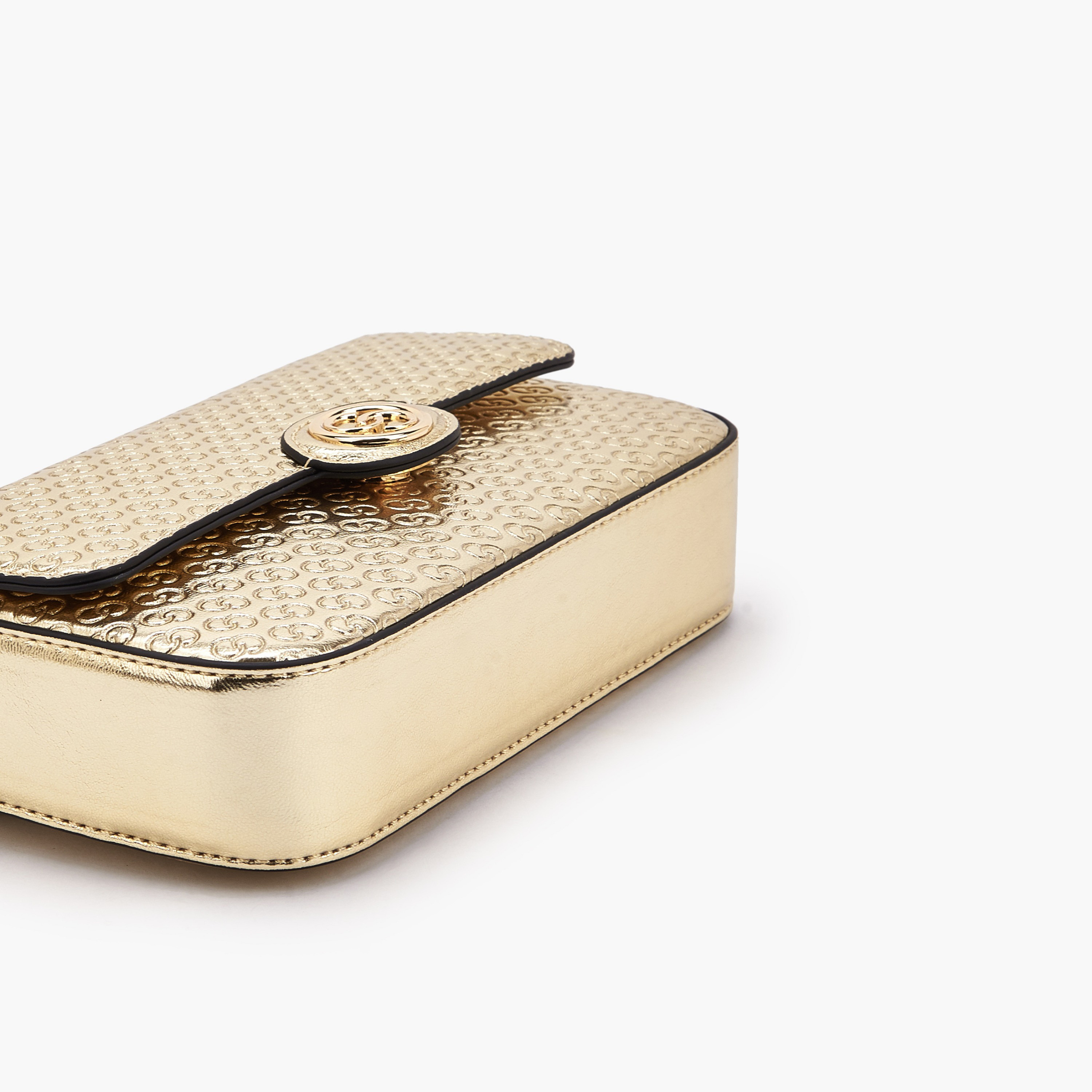 شنطة كروس بودي بنقوش مونوجرام وحزام سلسلة من سيليست-women-bagsandwallets-handbags-image-7