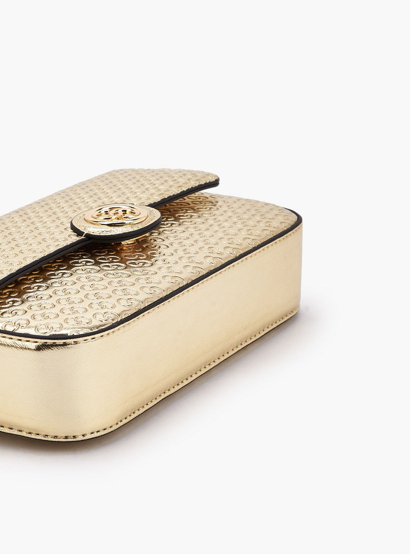 شنطة كروس بودي بنقوش مونوجرام وحزام سلسلة من سيليست-women-bagsandwallets-handbags-image-7