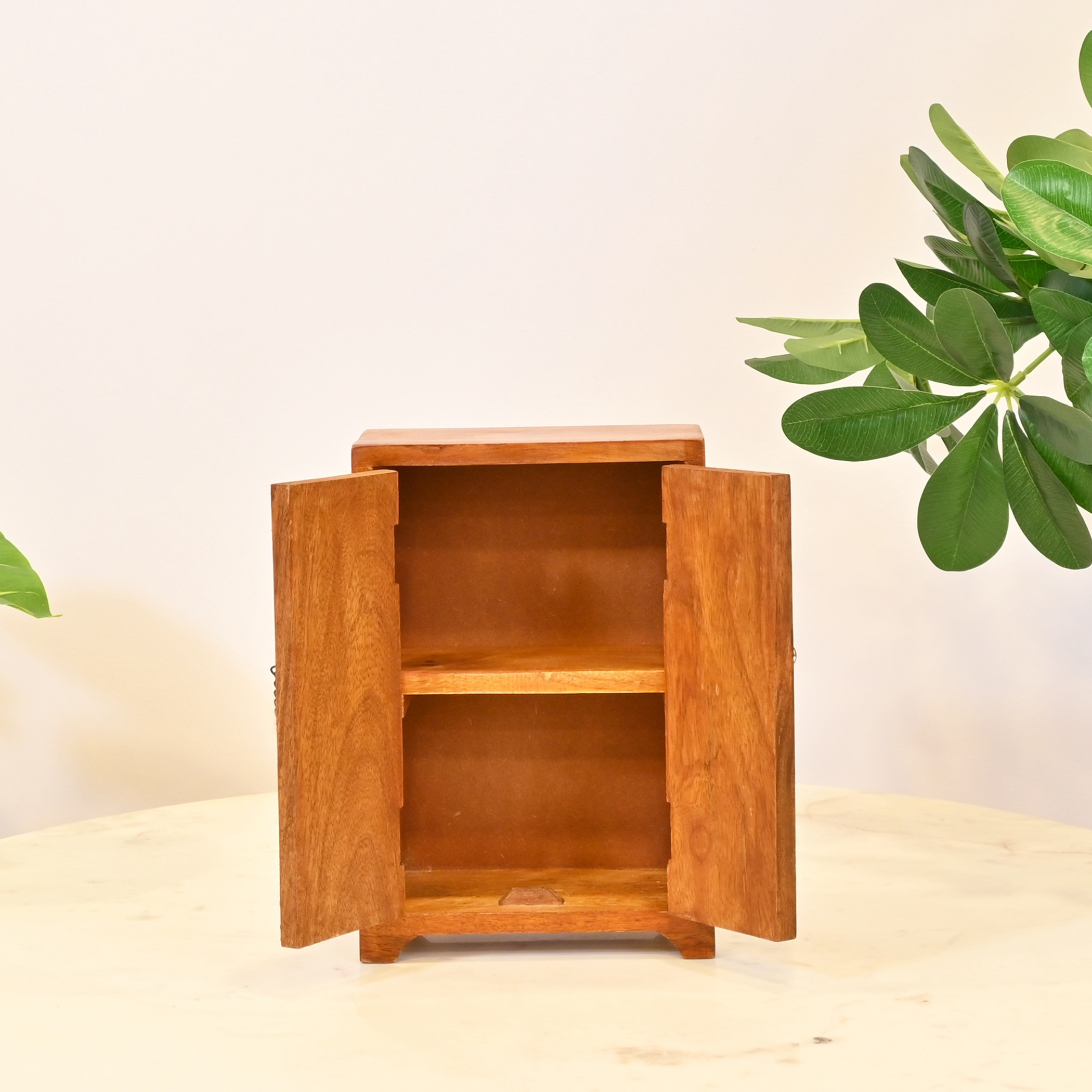 صندوق تخزين خشبي مزخرف-household-decor-boxesandtrays-image-2