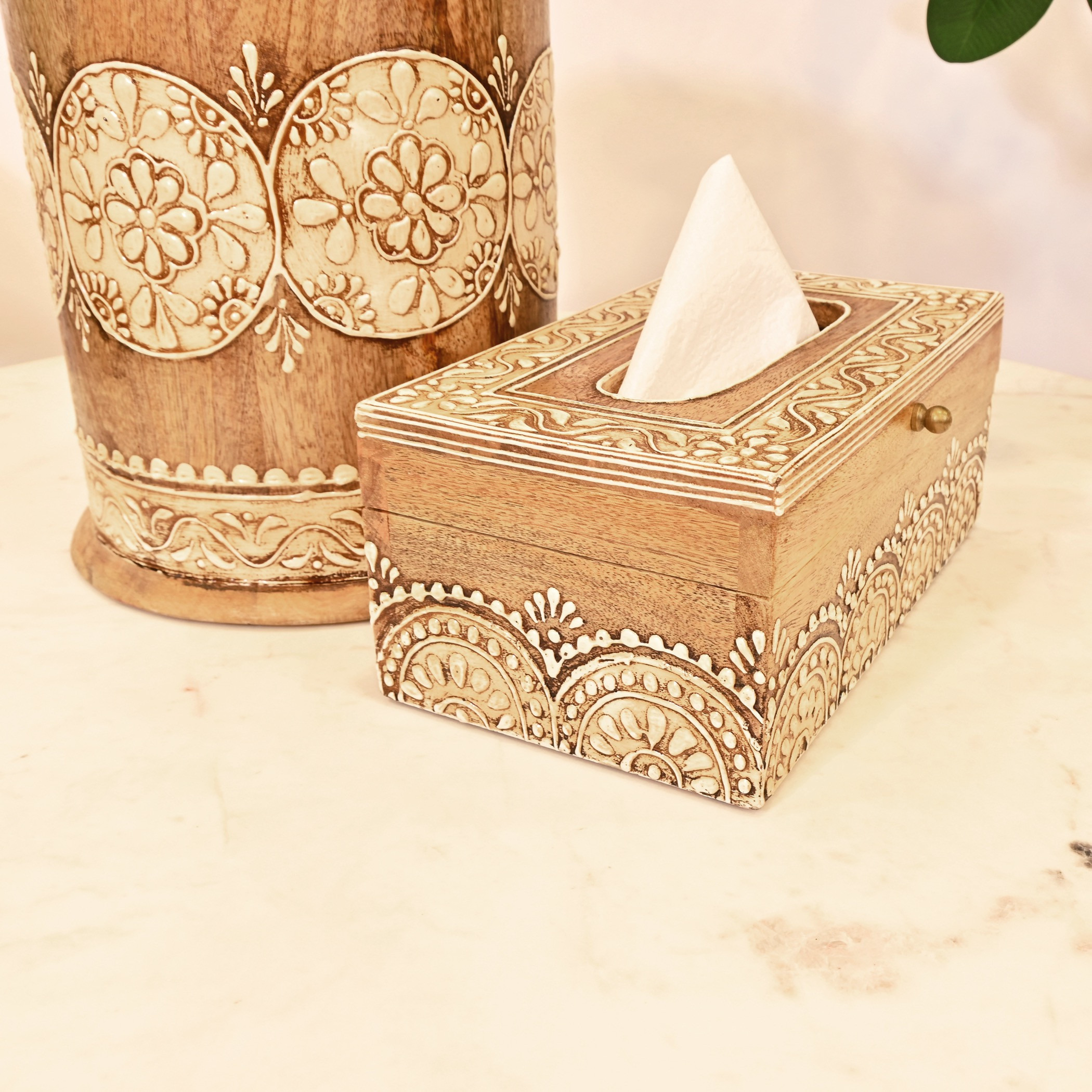 طقم سلة مهملات وعلبة مناديل خشبية منحوتة-household-bathandlaundry-bathaccessories-tissueboxesandcottonjars-image-2