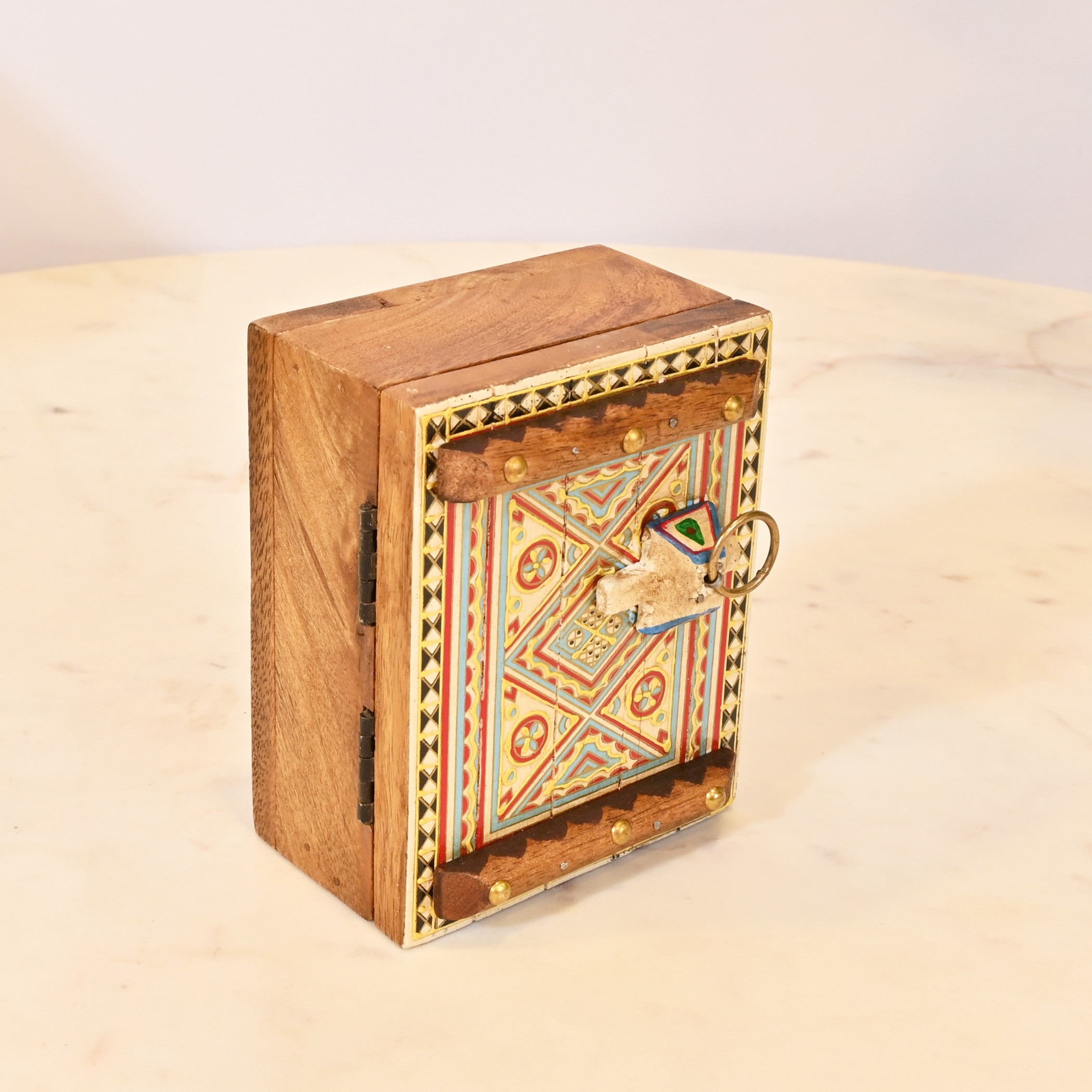 صندوق خشبي مزخرف-household-decor-boxesandtrays-image-2