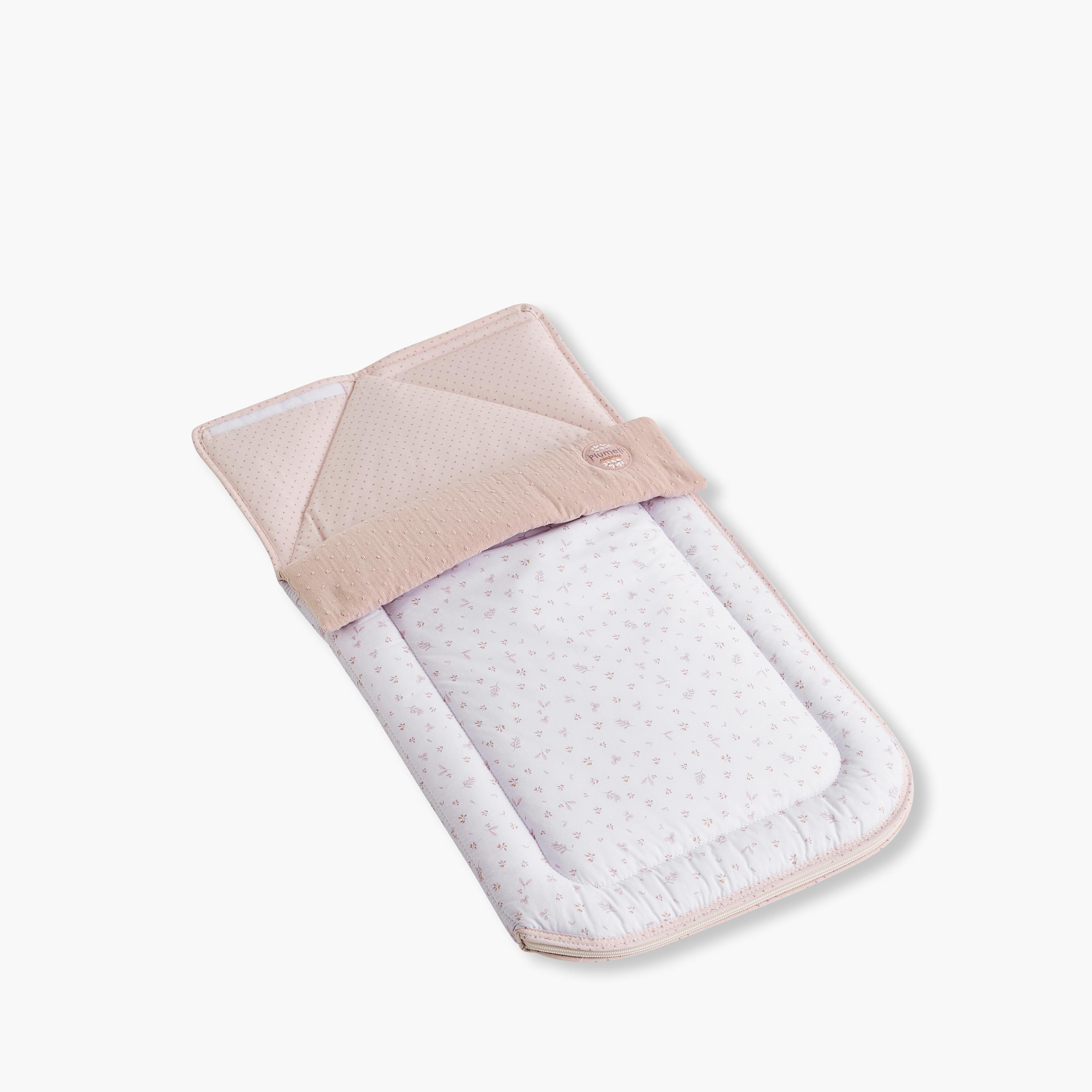Cambrass Plumeti Baby Nest with Zip Closure-baby-nursery-babybedding-image-2