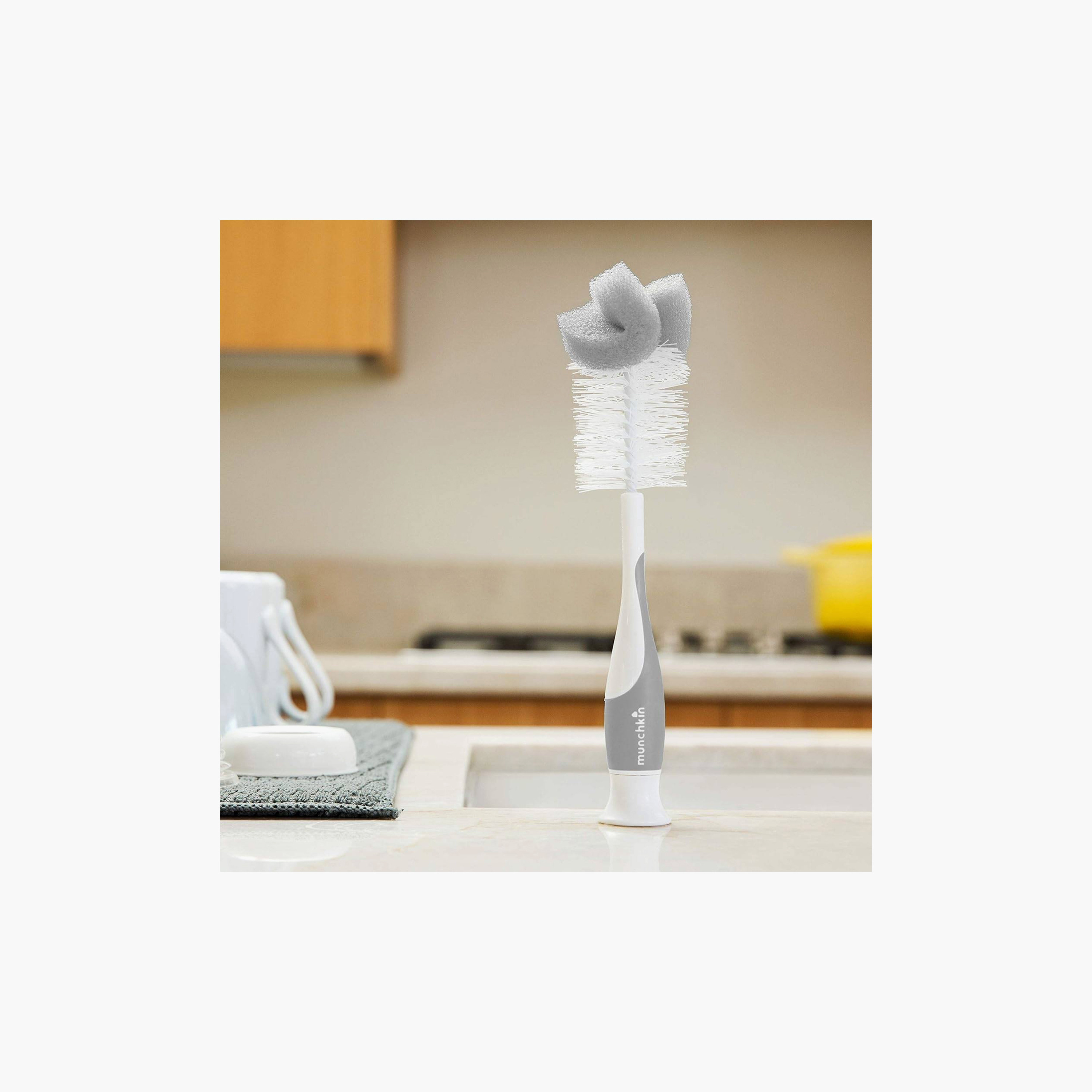 Pack of 2 Munchkin Sponge Bottle Brush with Suction Base-baby-feeding-accessories-image-4