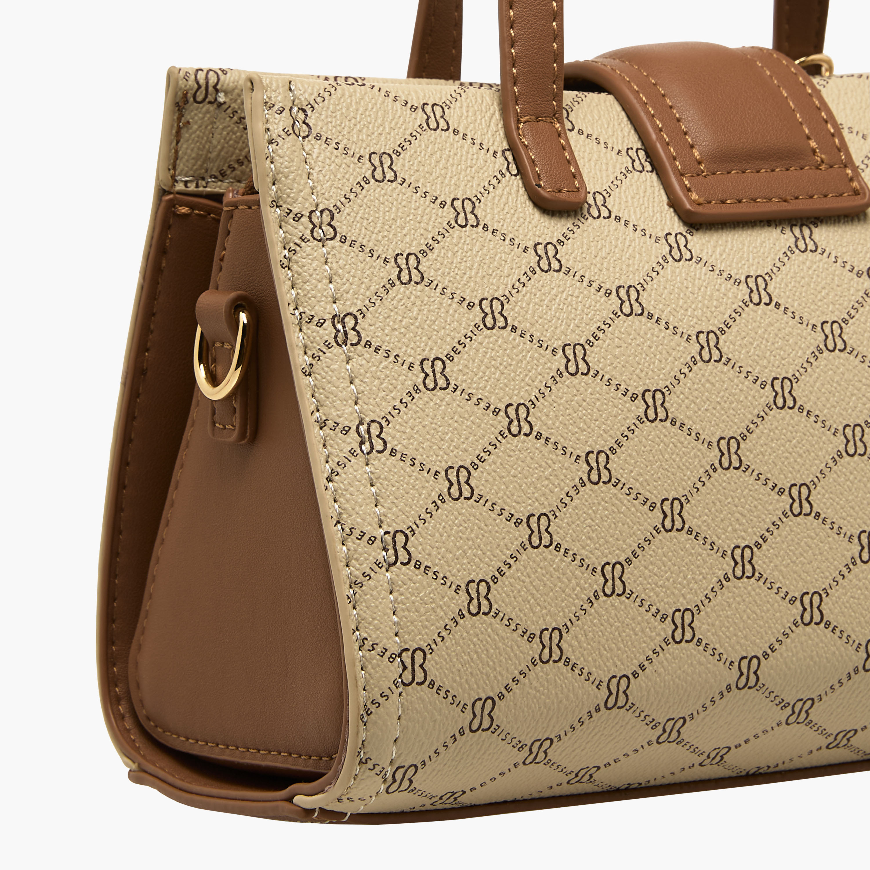 شنطة توتي بدلاية وطبعات مونوجرام من بيسي لندن-women-bagsandwallets-handbags-image-6