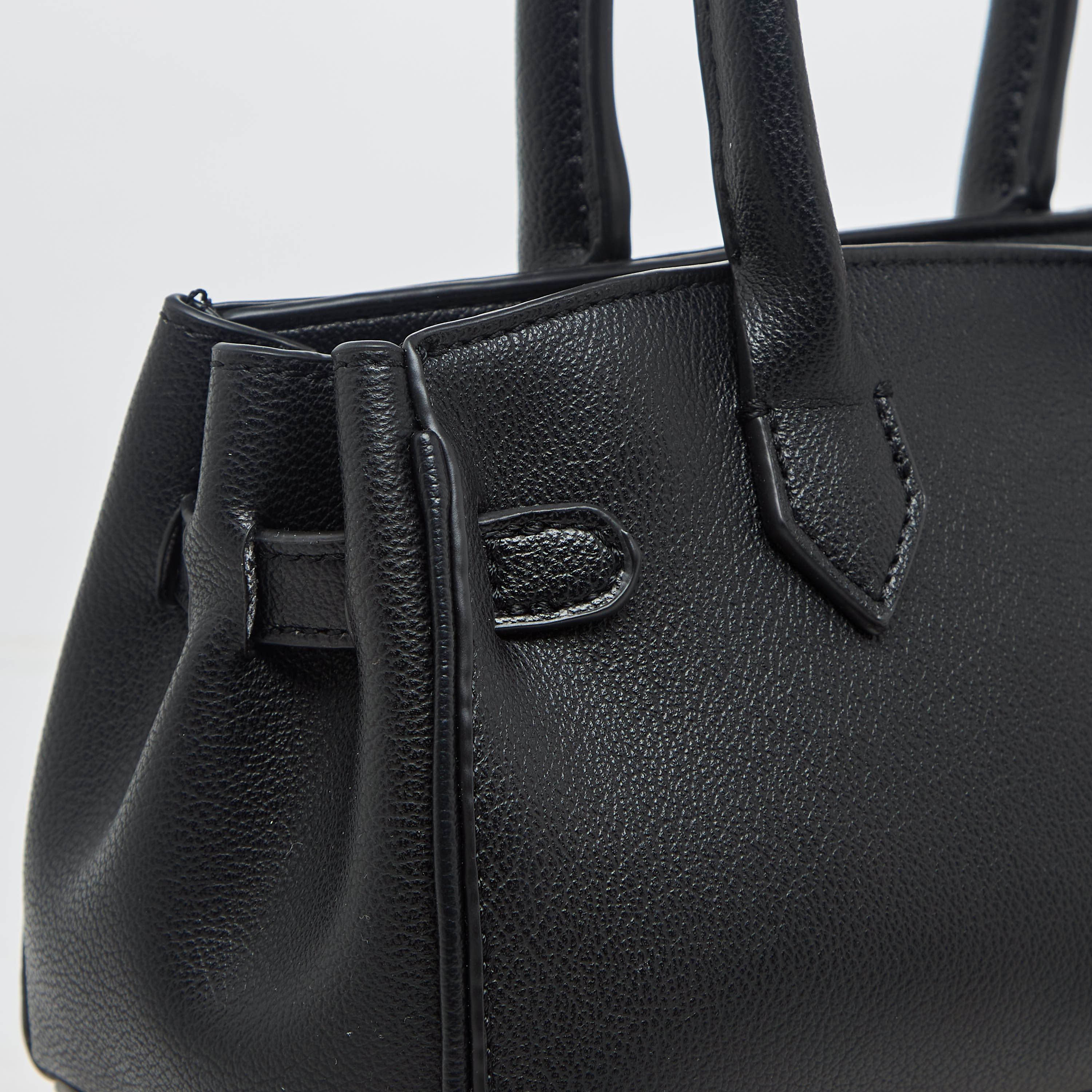 Bessie London Textured Tote Bag with Detachable Chain Strap-women-bagsandwallets-handbags-image-6