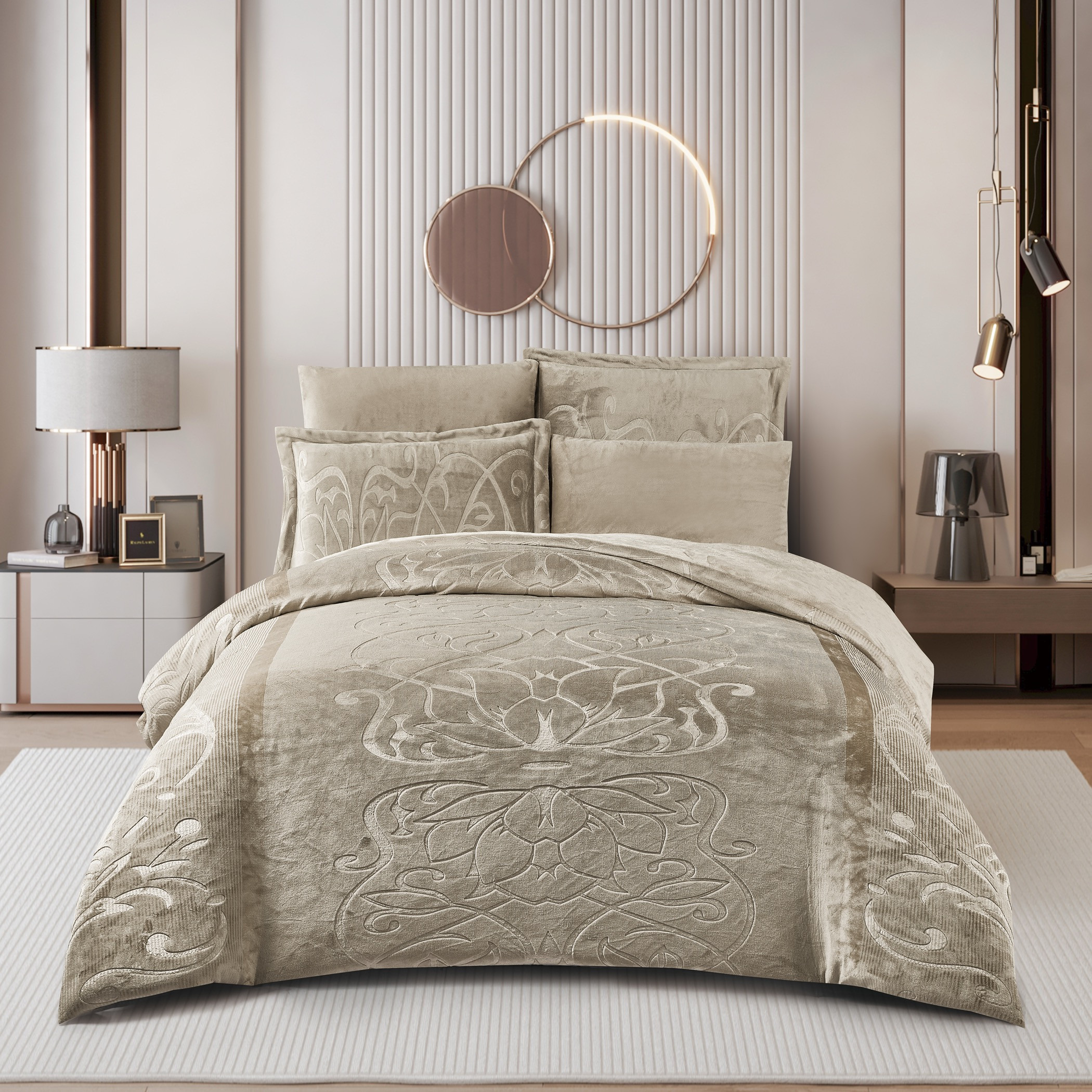 طقم لحاف مخملي منقوش فخم-household-bedding-comfortersandbedspreads-comforters-image-1