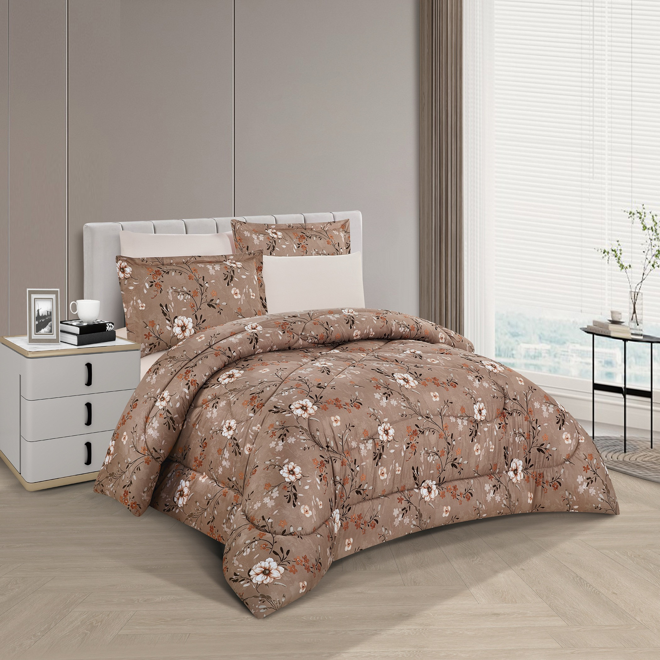 طقم لحاف كينج بوجهين بنقشة زهور-household-bedding-comfortersandbedspreads-comforters-image-2