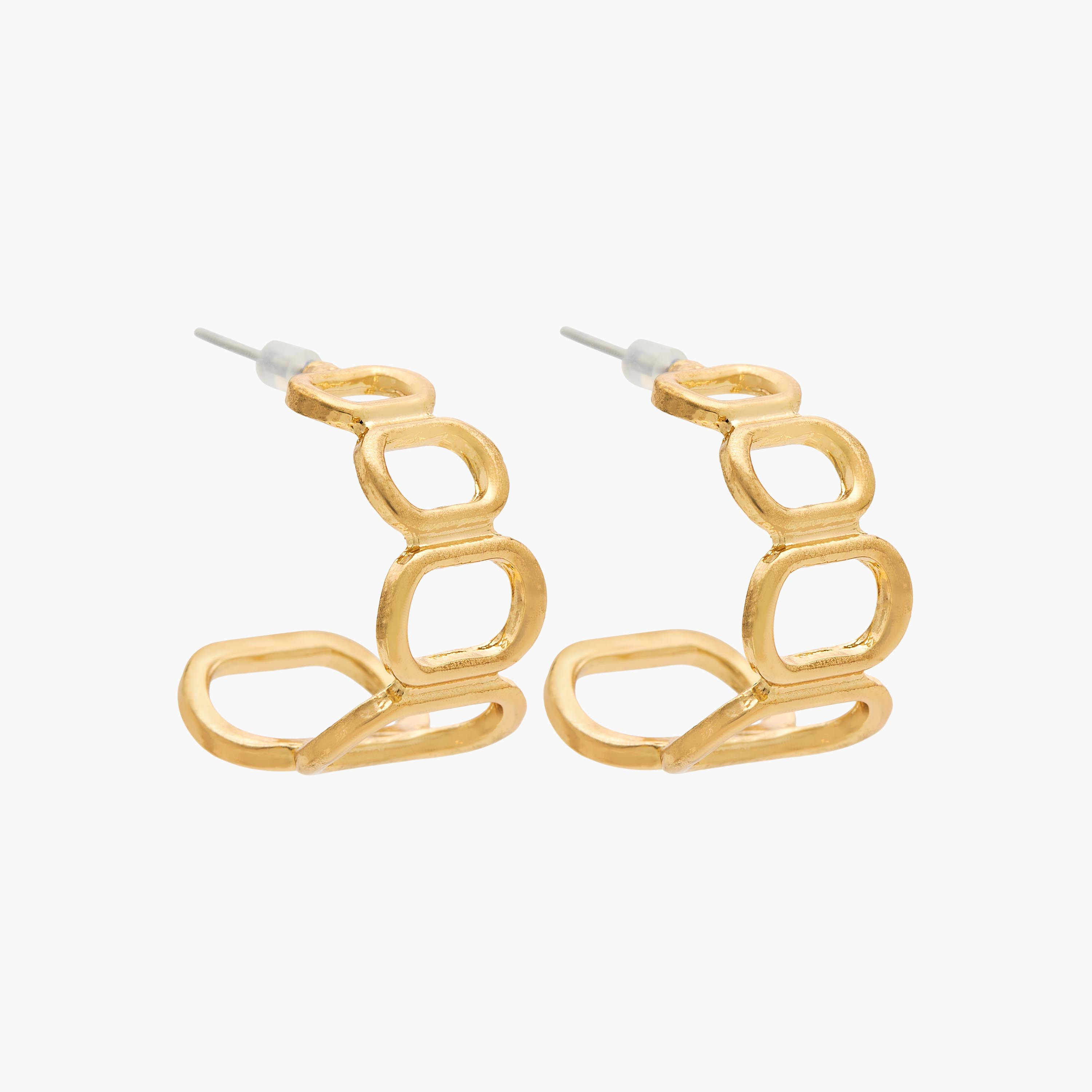 حلق إطار ميتاليك بتفاصيل مفرغة وبمكبس إغلاق خلفي-women-watchesandjewellery-jewellery-earrings-image-2