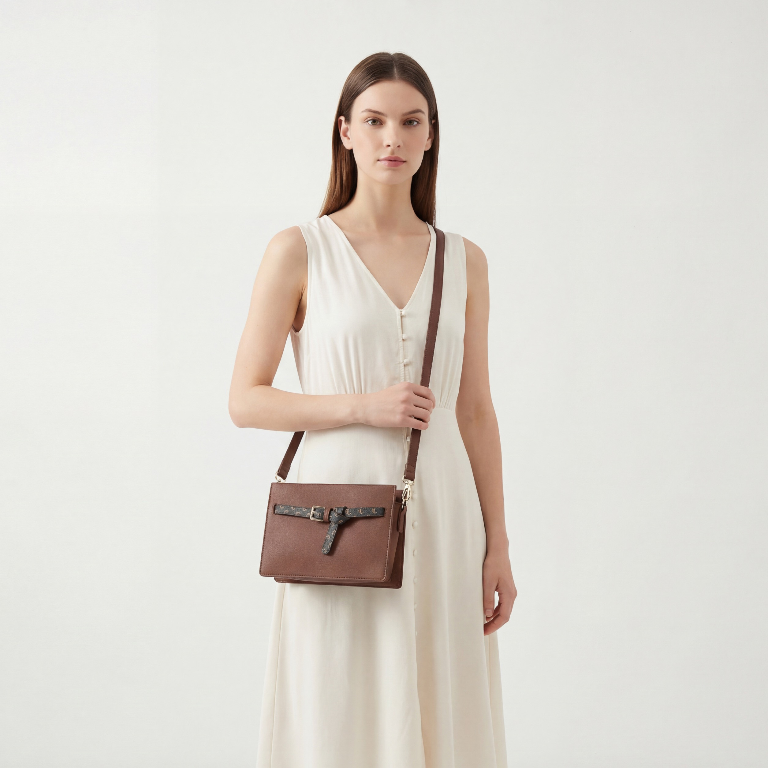 شنطة كروس بودي بارزة الملمس مع حزام قابل للتعديل من لو كونفورت-women-bagsandwallets-handbags-image-2