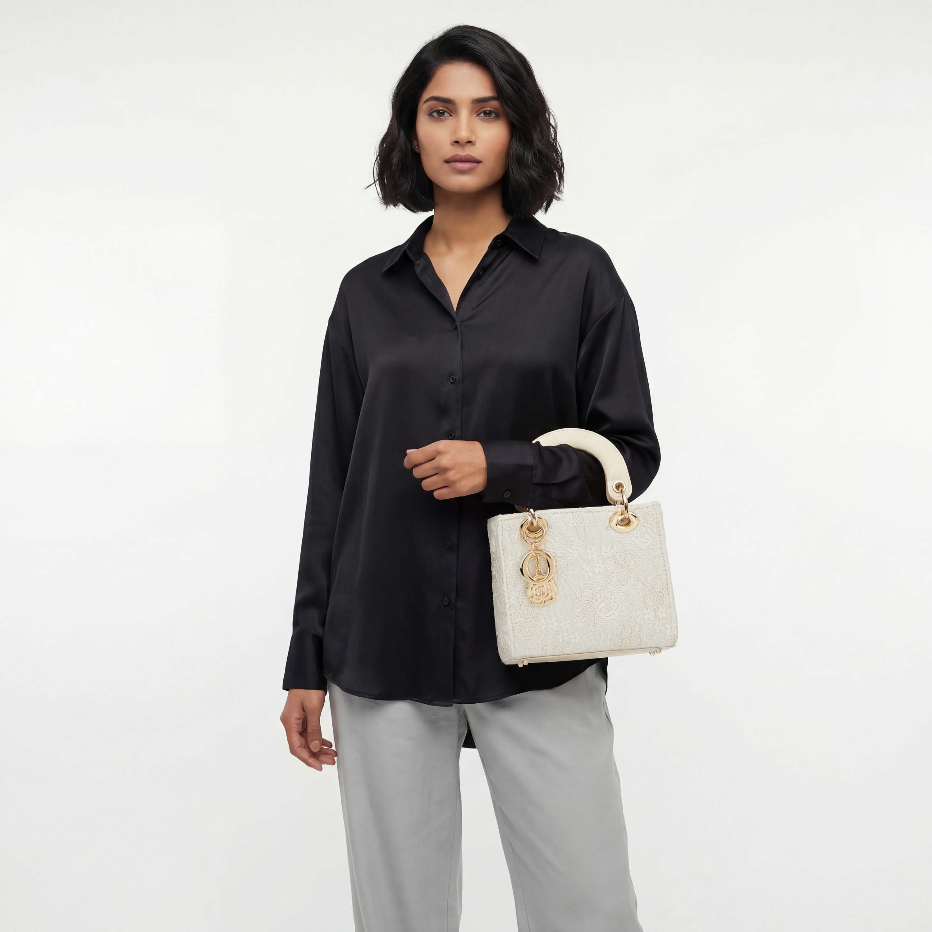 شنطة توتي دانتيل بطبعات زهور مع تفاصيل زينة من لو كونفورت-women-bagsandwallets-handbags-image-2