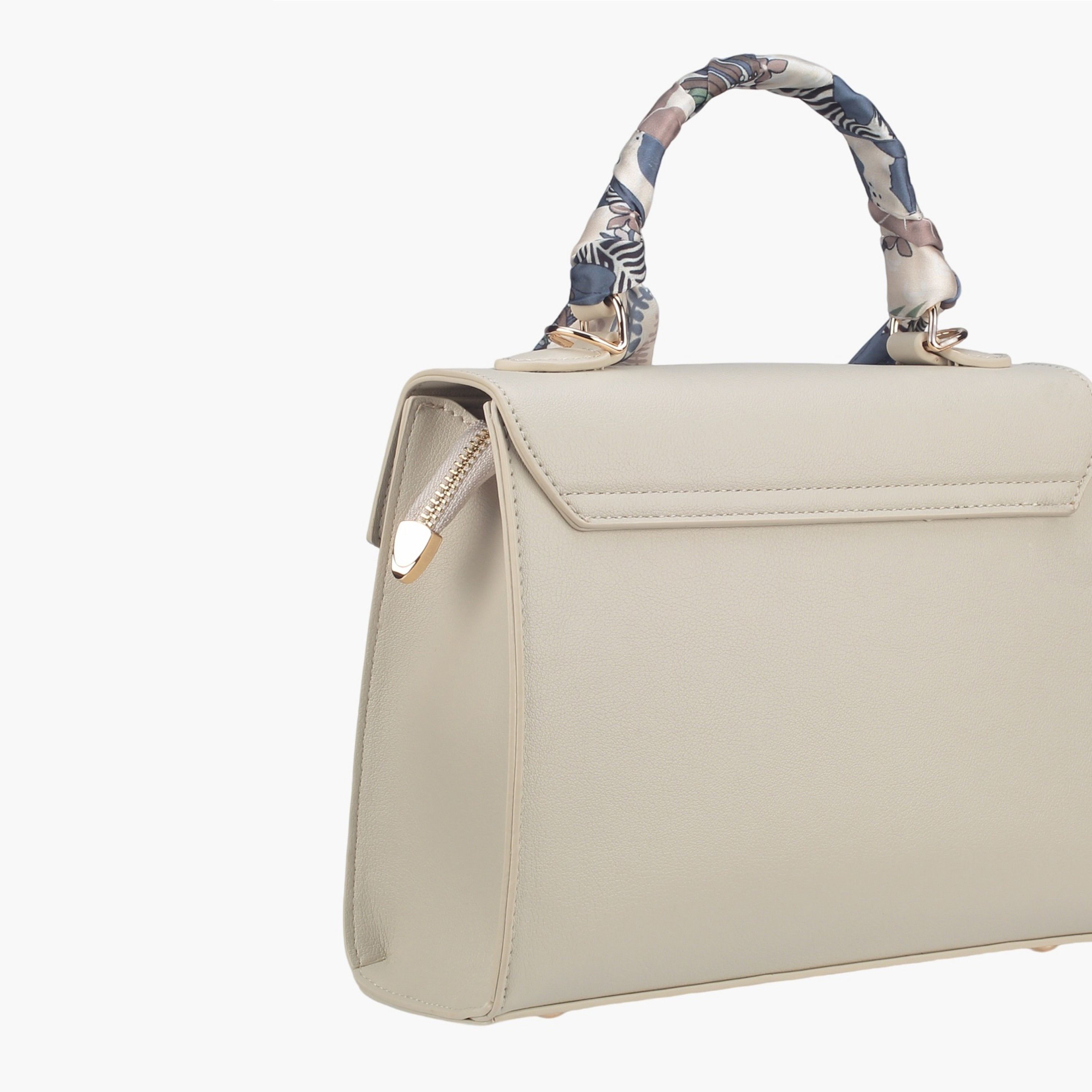 شنطة ساتشيل بزينة وشاح وطية إغلاق من لو كونفورت-women-bagsandwallets-handbags-image-5
