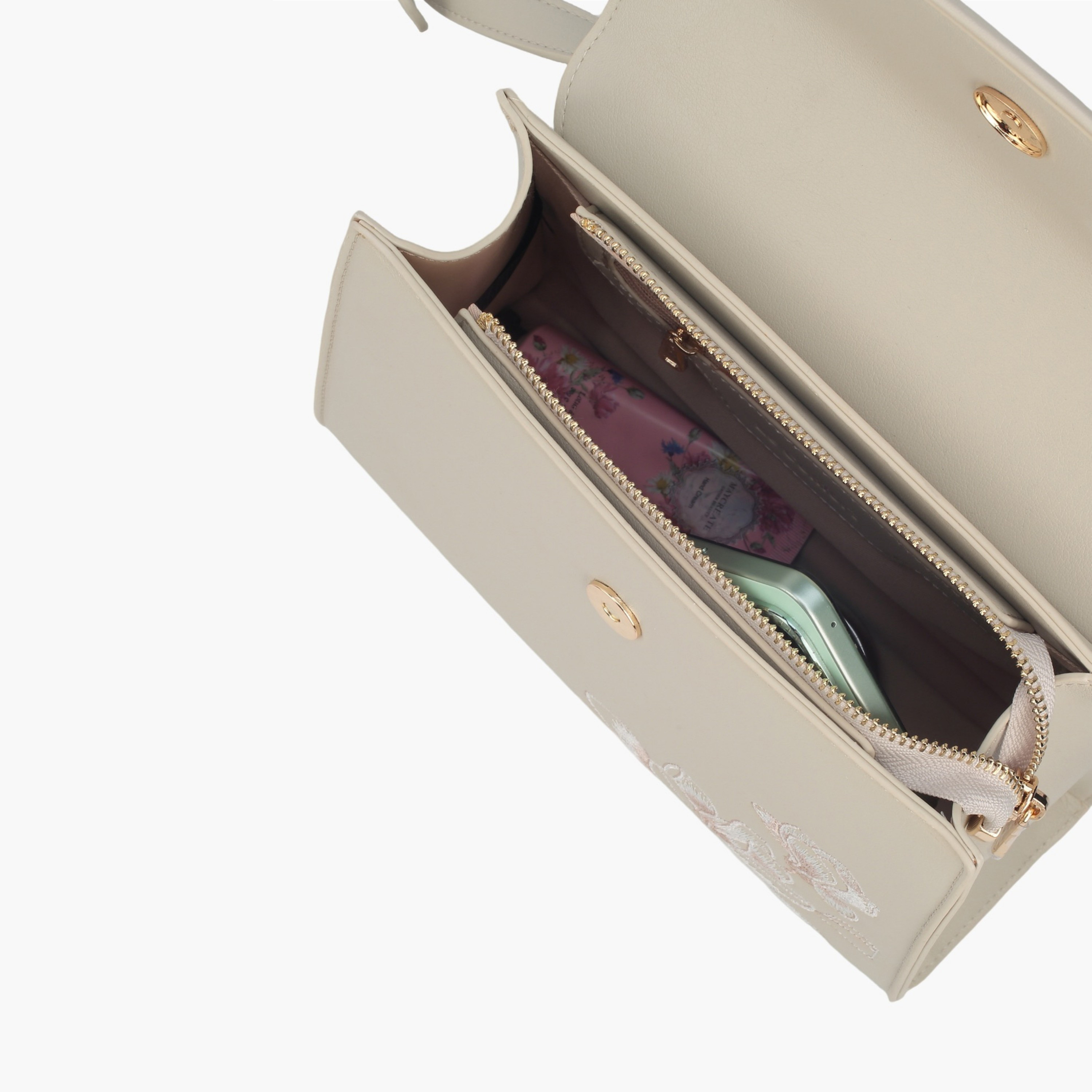 شنطة ساتشيل بزينة وشاح وطية إغلاق من لو كونفورت-women-bagsandwallets-handbags-image-7