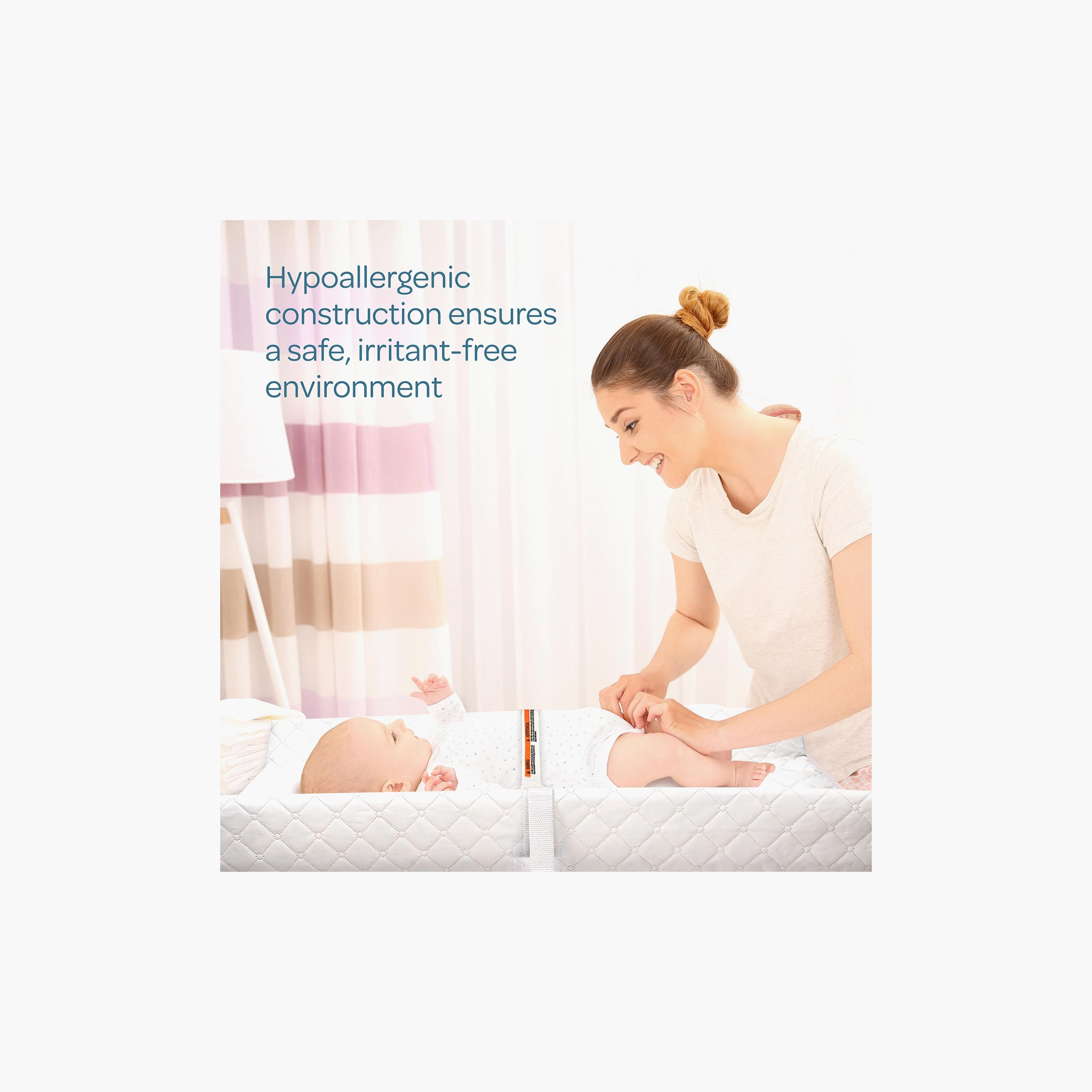 حصيرة تغيير حفاضات مقاومة للماء من مون - 80 × 40 سم - أبيض-baby-diapering-changingmats-image-3