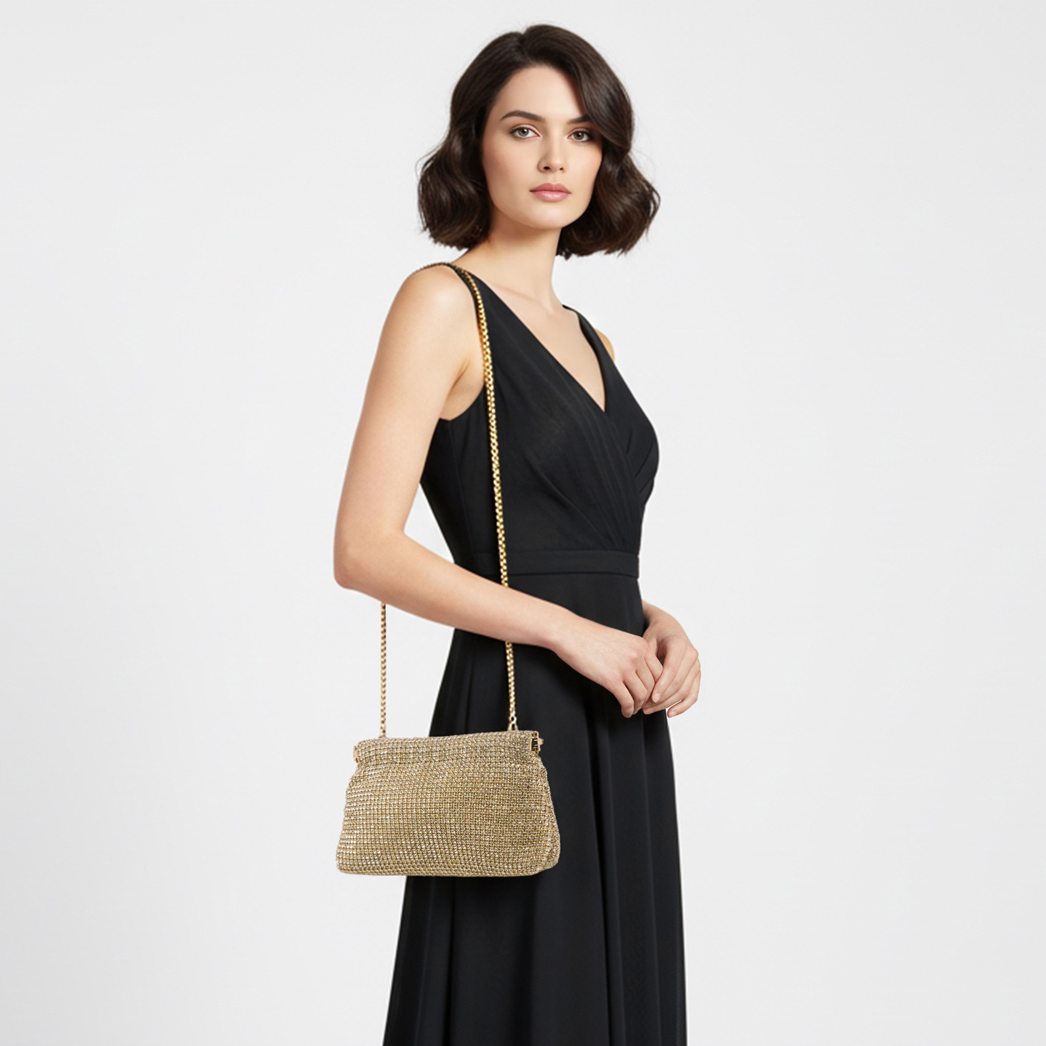 شنطة كلاتش مزينة بسلسلة معدنية من سيليست-women-bagsandwallets-handbags-image-2
