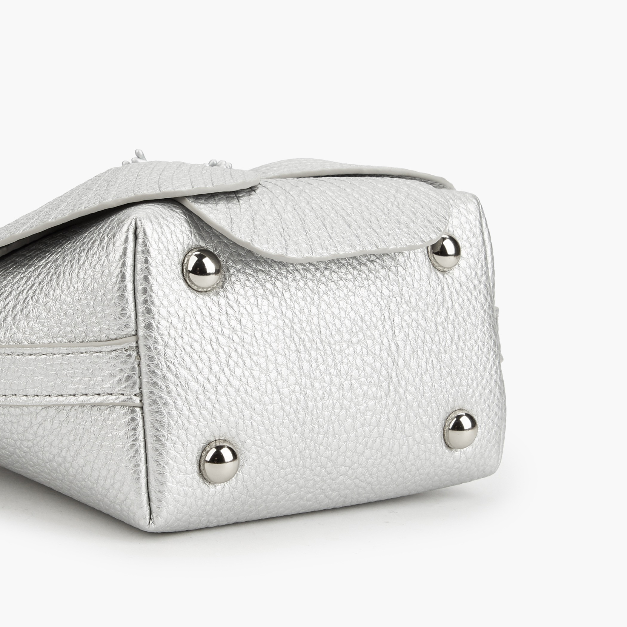 شنطة توتي بزينة زهور وشنطة صغيرة من ميسي-women-bagsandwallets-handbags-image-11