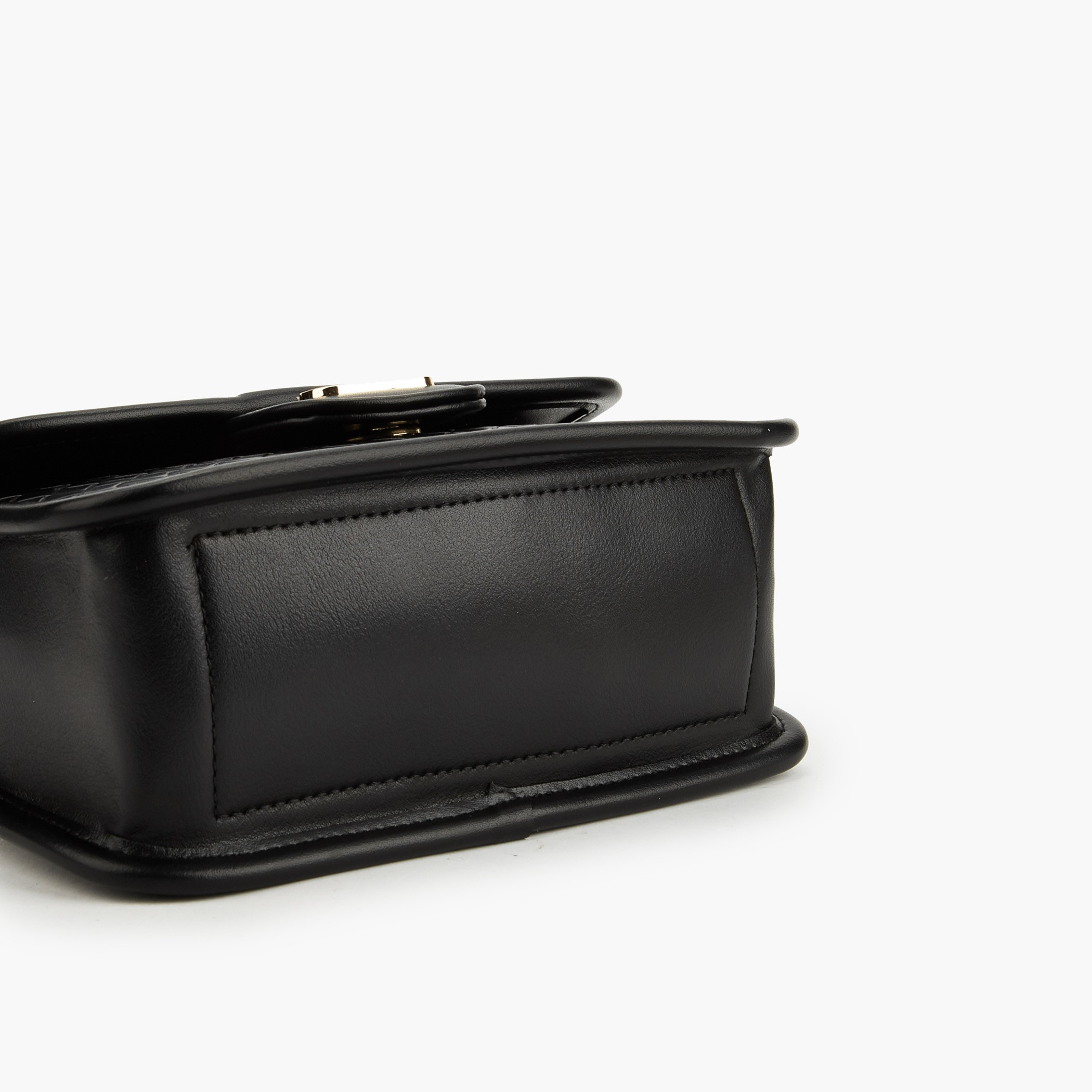 شنطة كروسبودي مبطنة ومنسوجة بمقابض من ميسي-women-bagsandwallets-handbags-image-6