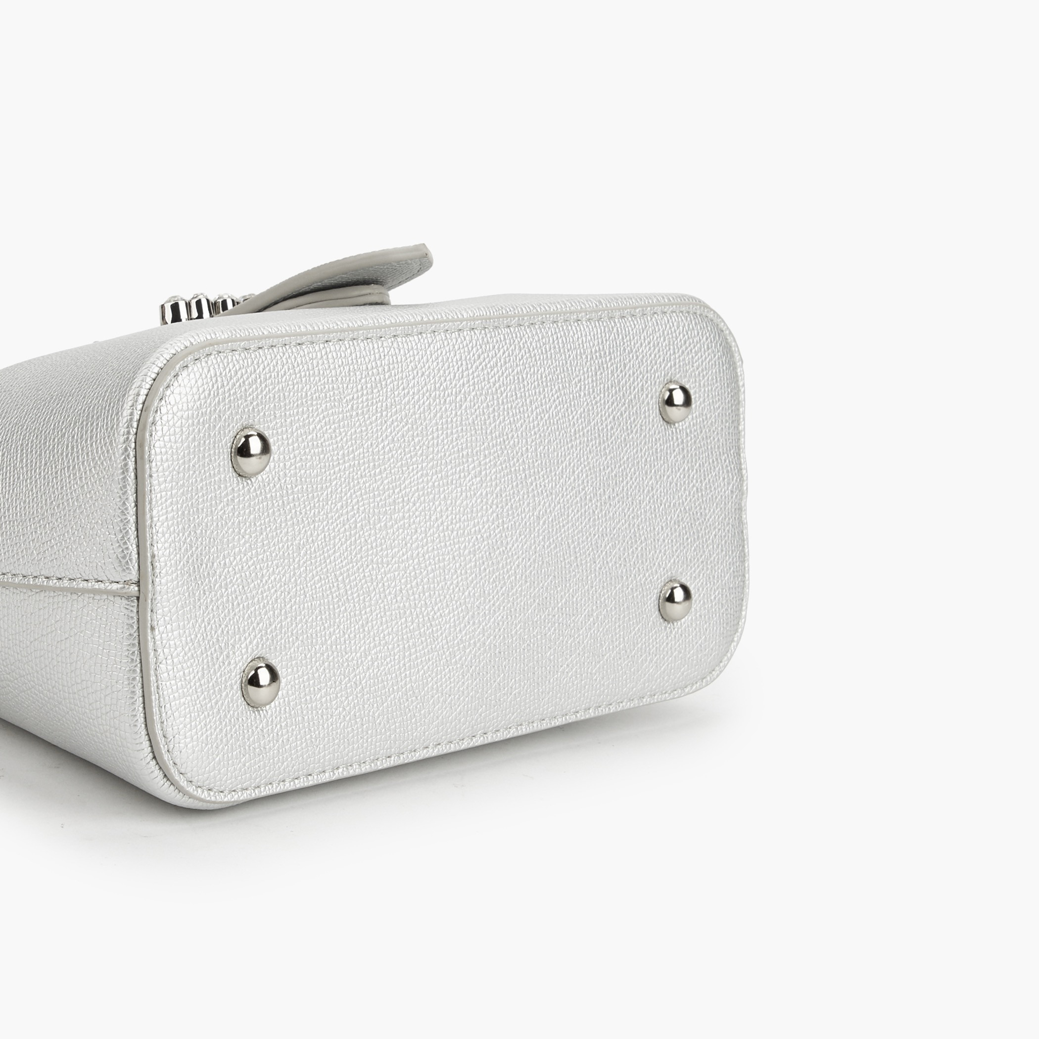 شنطة ساتشيل مطرزة بمقبض من ميسي-women-bagsandwallets-handbags-image-5