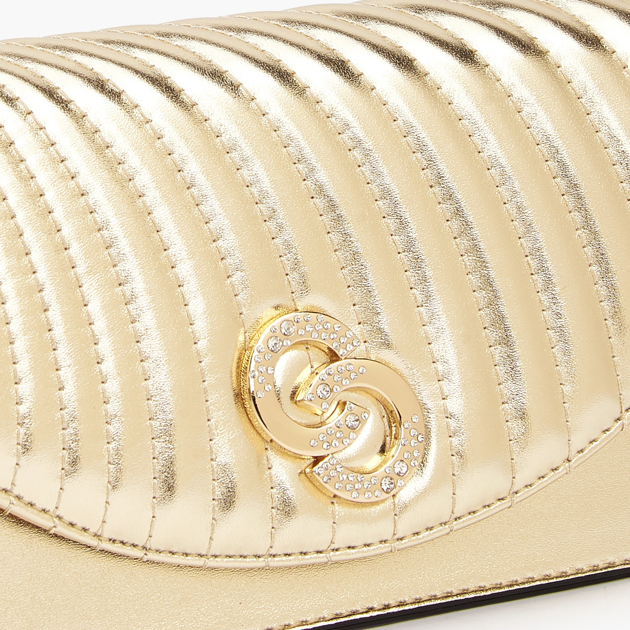 شنطة كروس بودي مبطّنة بسلسلة معدنية قابلة للفصل من سيليست-women-bagsandwallets-handbags-image-5