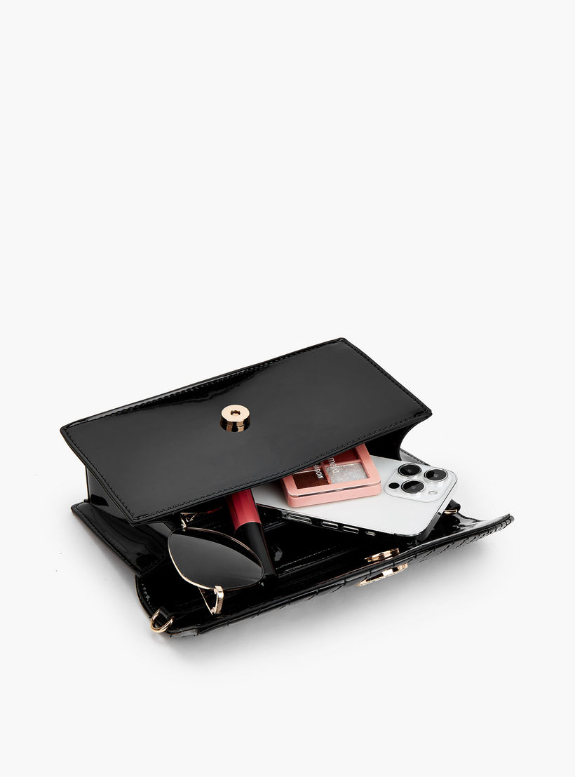شنطة كروس بودي مبطّنة بسلسلة معدنية قابلة للفصل من سيليست-women-bagsandwallets-handbags-image-8